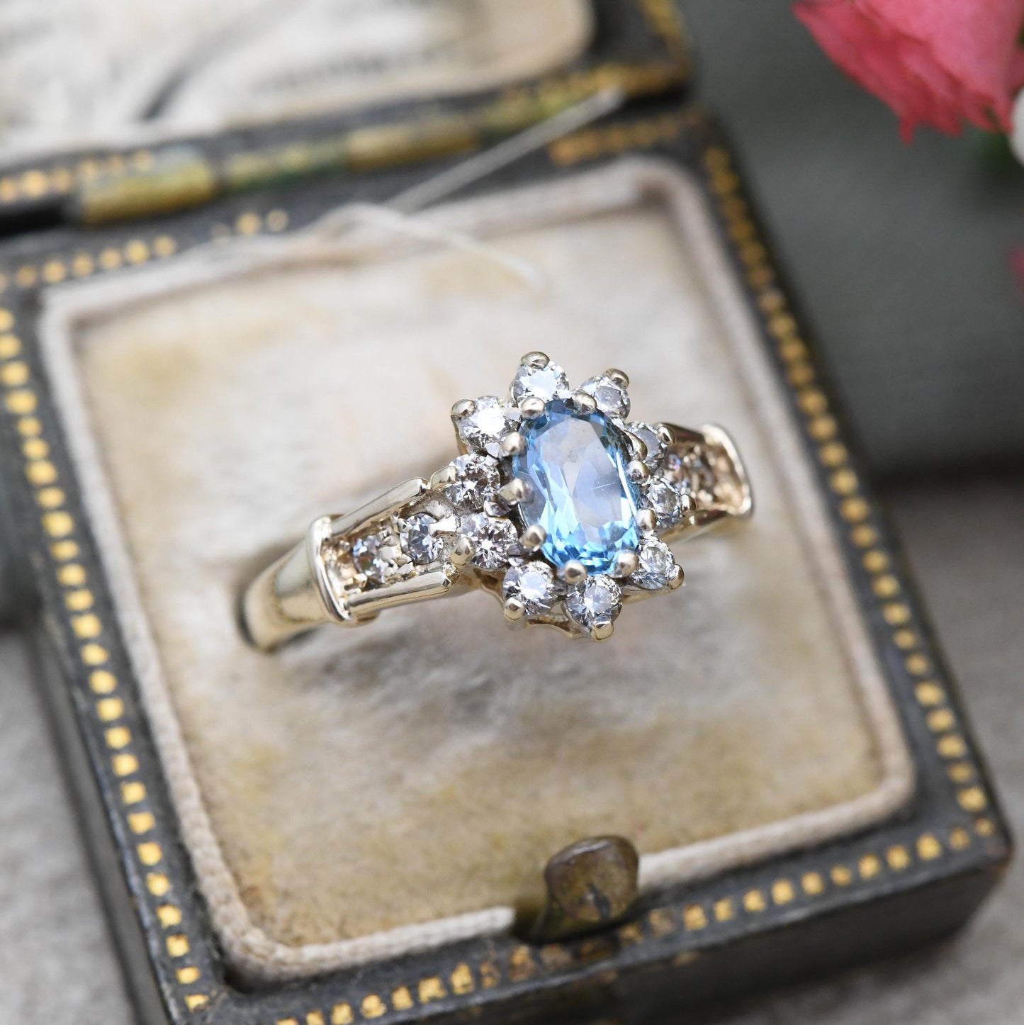 Vintage 9ct Gold Floral Halo Ring with Blue and Clear Stones - Sparkly Flower Ring Side Stone Shoulder | UK Size - M 1/2 US Size - 6 1/4