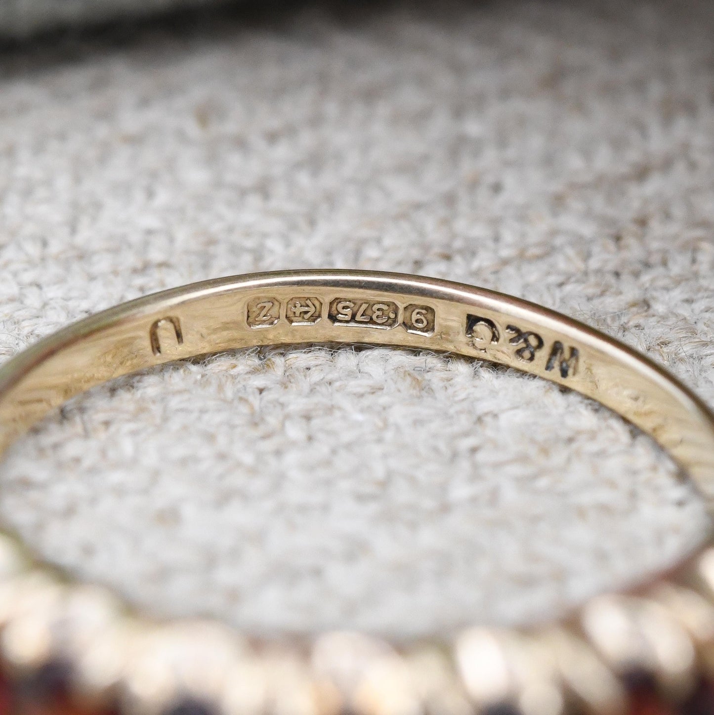 Vintage 9ct Gold Garnet Half Eternity Ring 1974 - Seven Stone Red Gemstone Band Ring January Birthstone | UK Size - O | US Size - 7