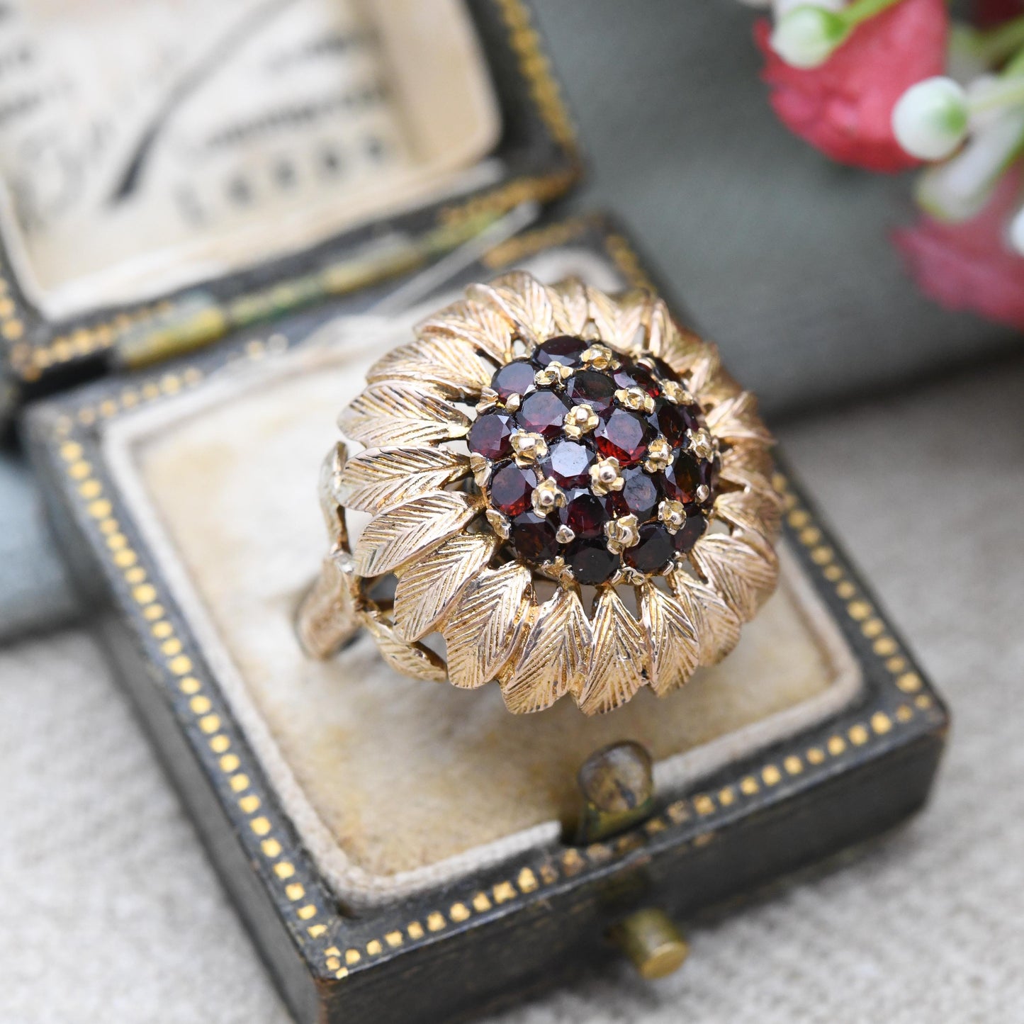 Vintage 9ct Gold Garnet Flower Ring c. 1960s - Large Statement Cocktail Mid-Century Sunflower Textured Petals | UK Size - L US Size - 5 3/4