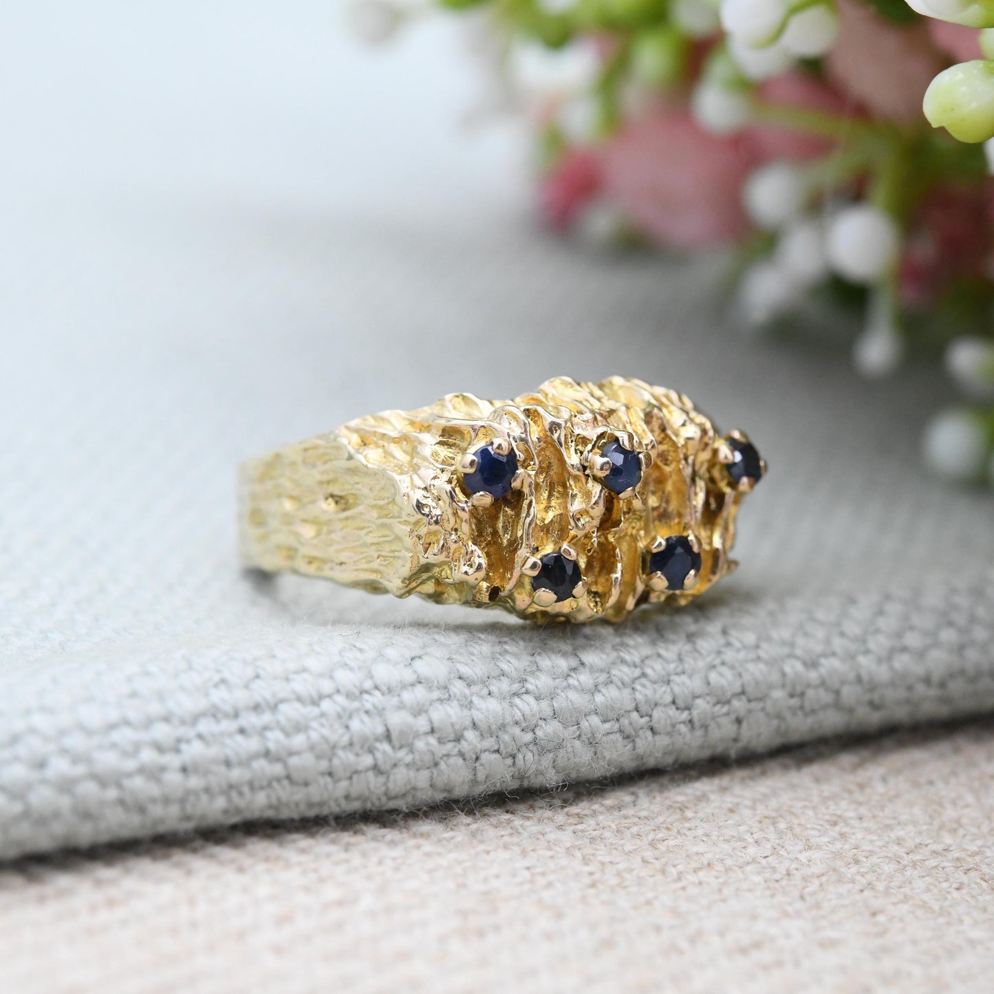 Vintage 9ct Gold Sapphire Nugget Ring 1969 - Mid-Century Textured Solid Gold Ring Chunky Unisex Jewellery | UK Size - O 1/2 US Size - 7 1/2