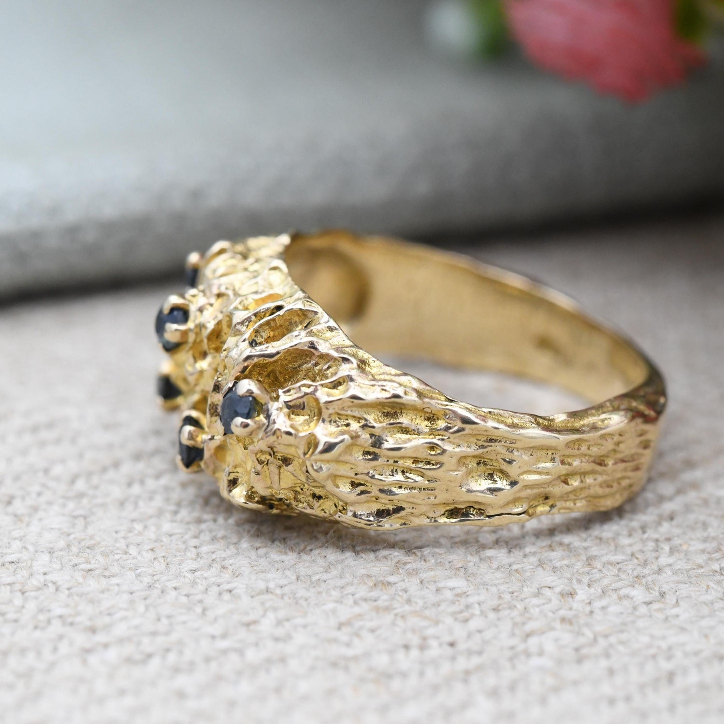 Vintage 9ct Gold Sapphire Nugget Ring 1969 - Mid-Century Textured Solid Gold Ring Chunky Unisex Jewellery | UK Size - O 1/2 US Size - 7 1/2