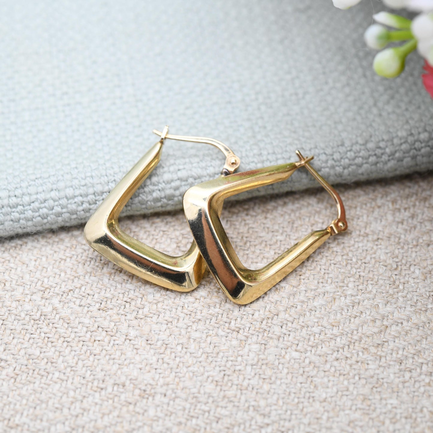 Vintage 9ct Gold Square Hoop Earrings Handbag Creole Hoops - Minimal Hollow Hoops | Pretty Gold Jewellery Gift for Her | Everyday Wear