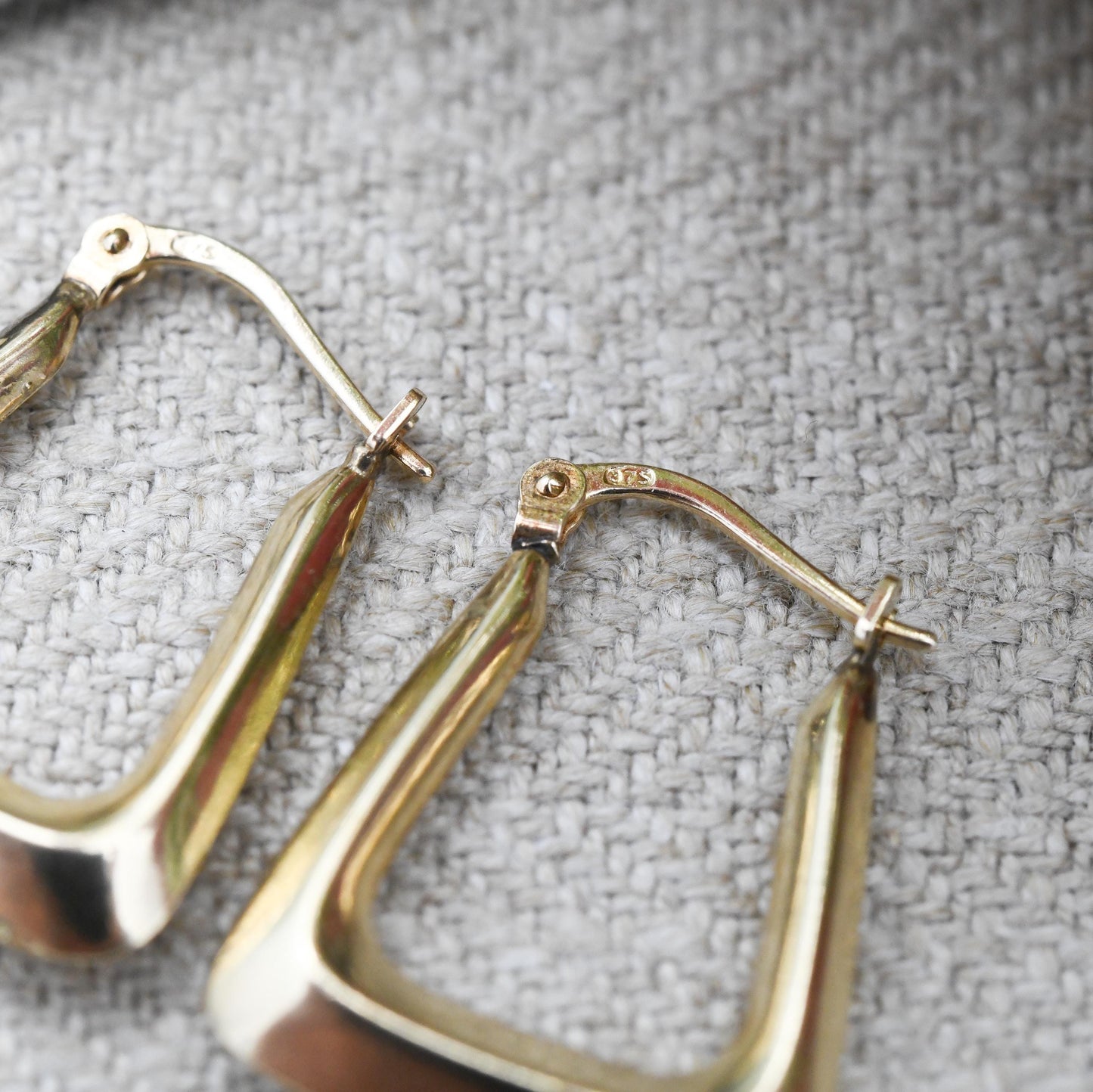 Vintage 9ct Gold Square Hoop Earrings Handbag Creole Hoops - Minimal Hollow Hoops | Pretty Gold Jewellery Gift for Her | Everyday Wear