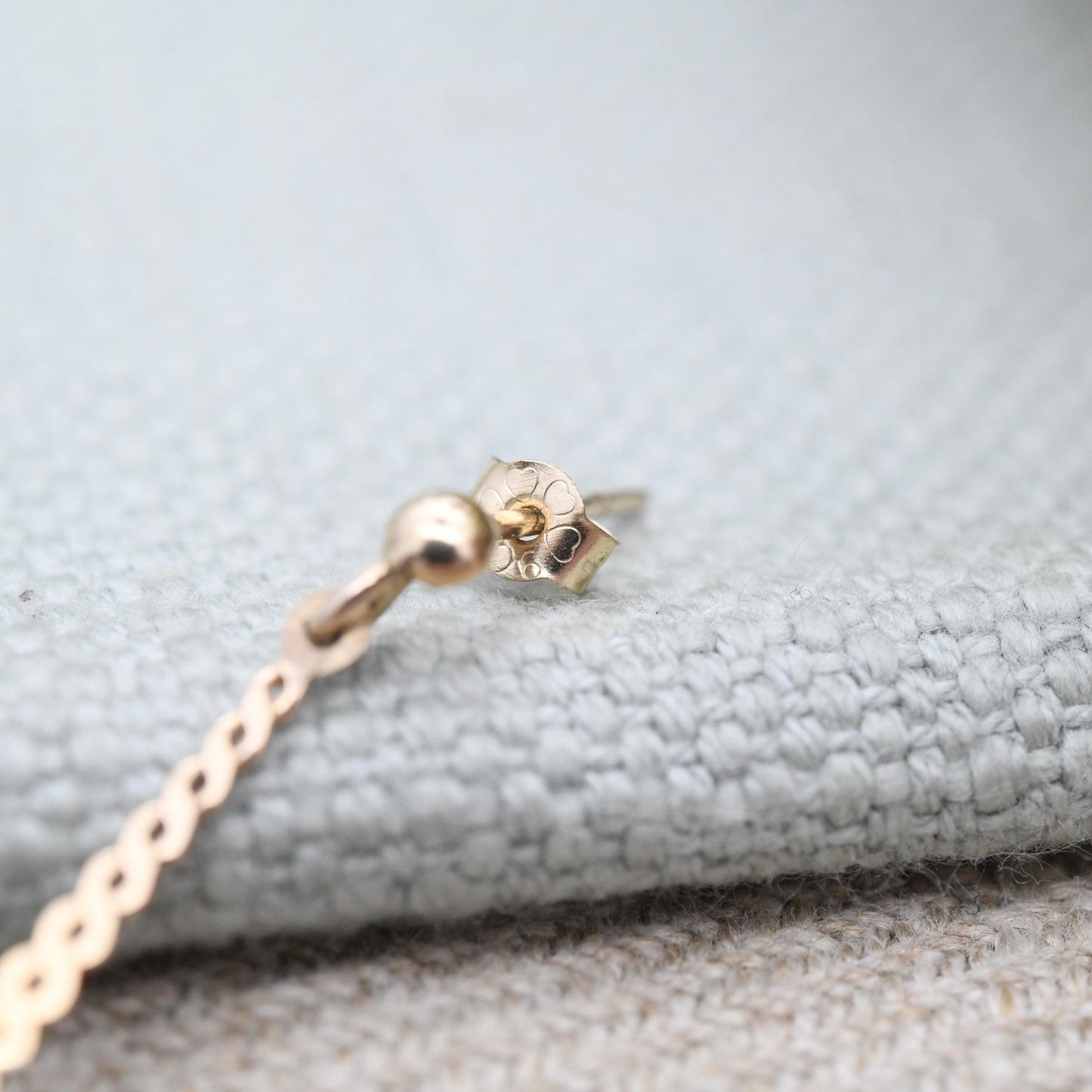 Vintage 9ct Gold Twisted Drop Earrings - Pretty Light Gold Stud Dangle Earrings with Butterfly Backs | Celtic Knot