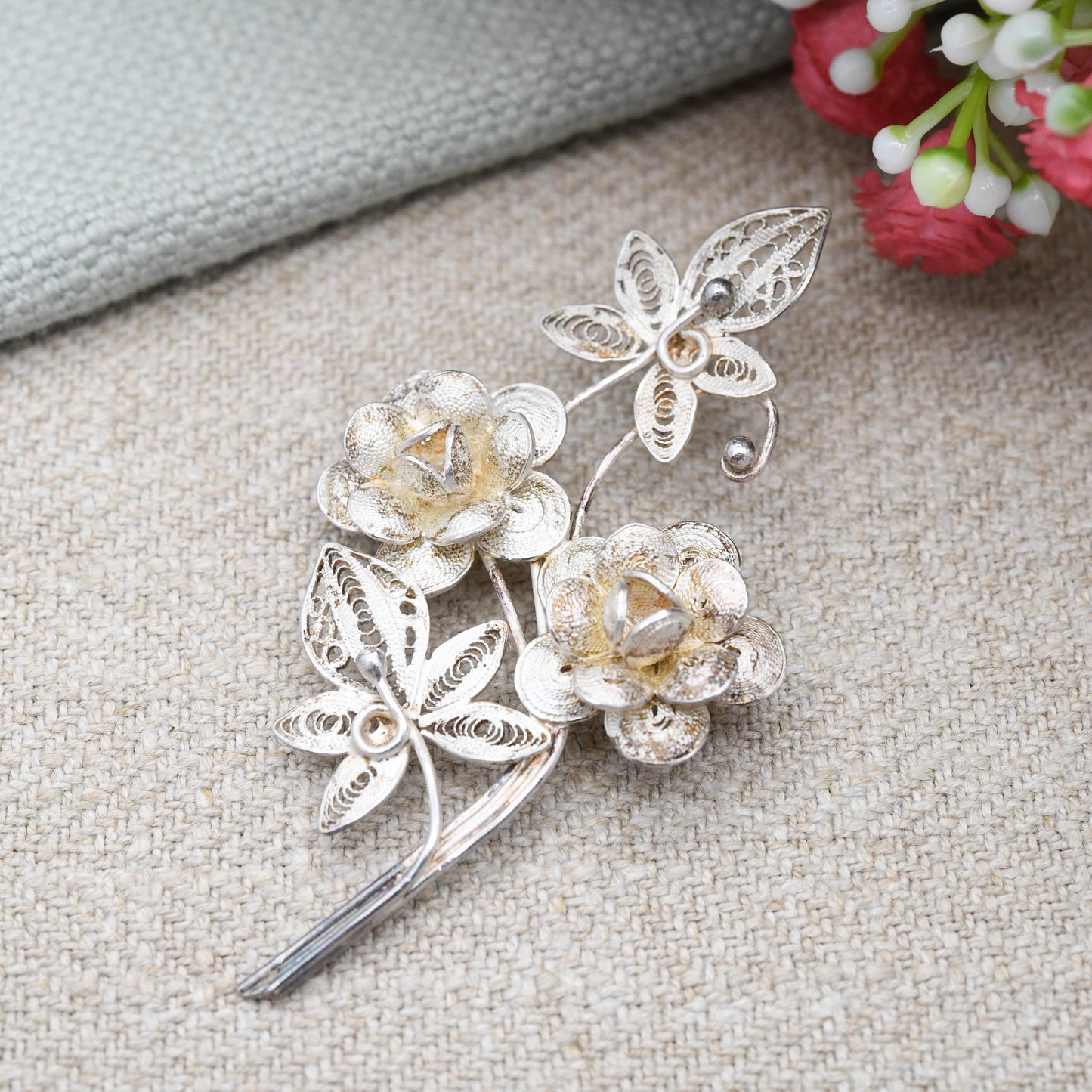 Vintage Sterling Silver Filigree Flower Brooch - White Silver Floral Design | Statement Jewellery | Gift for Her | Gift for Mother