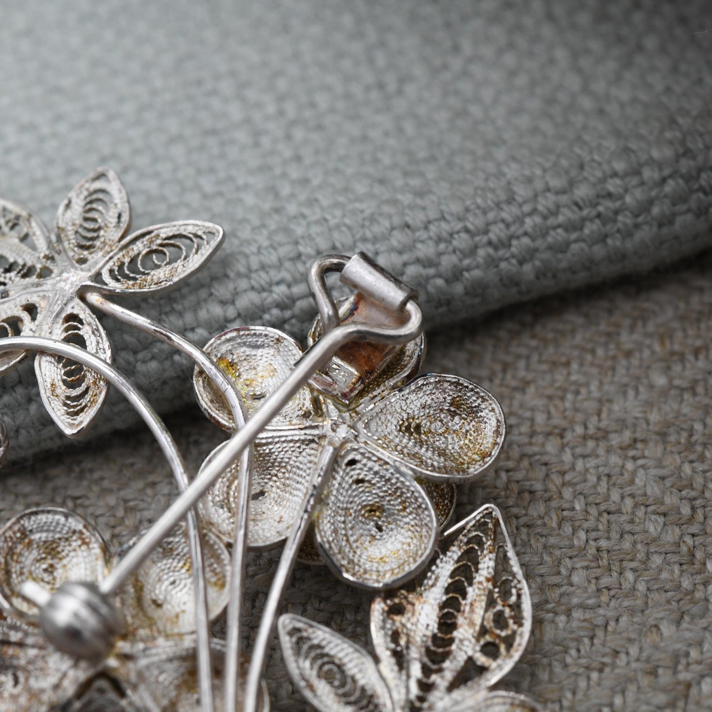Vintage Sterling Silver Filigree Flower Brooch - White Silver Floral Design | Statement Jewellery | Gift for Her | Gift for Mother