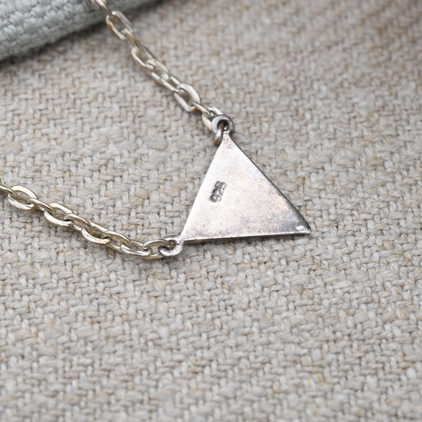 Chain Bracelet with Sterling Silver Triangle Integrated - Geometric Arrow Shape Charm Cable Links | Minimal Silver Jewellery | 20.5cm