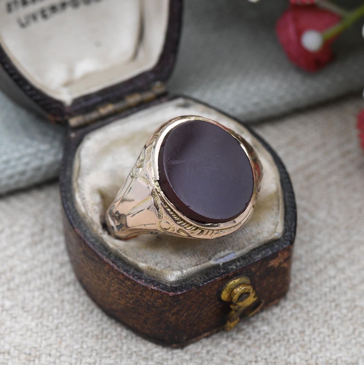Antique Carnelian Signet Ring with 9ct Gold Shank Engraved - Unisex Chunky Jewellery Gemstone Heritage Jewellery | UK Size - S | US Size - 9
