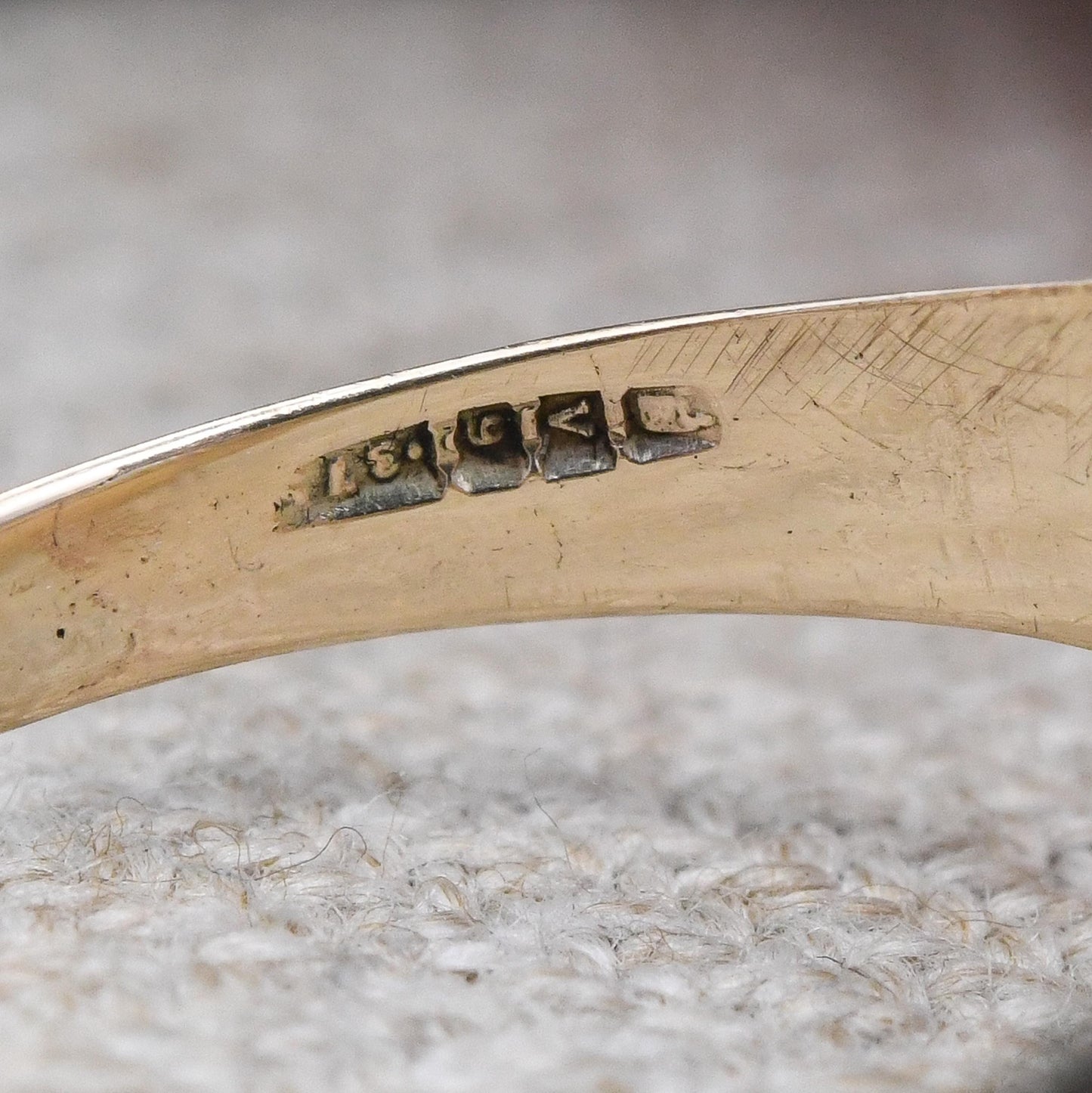Vintage 9ct Gold Signet Ring 1963 Engraved Initials - Dublin Hallmarks | Large Size Jewellery Gift for Him | UK Size - T | US Size - 9 1/2
