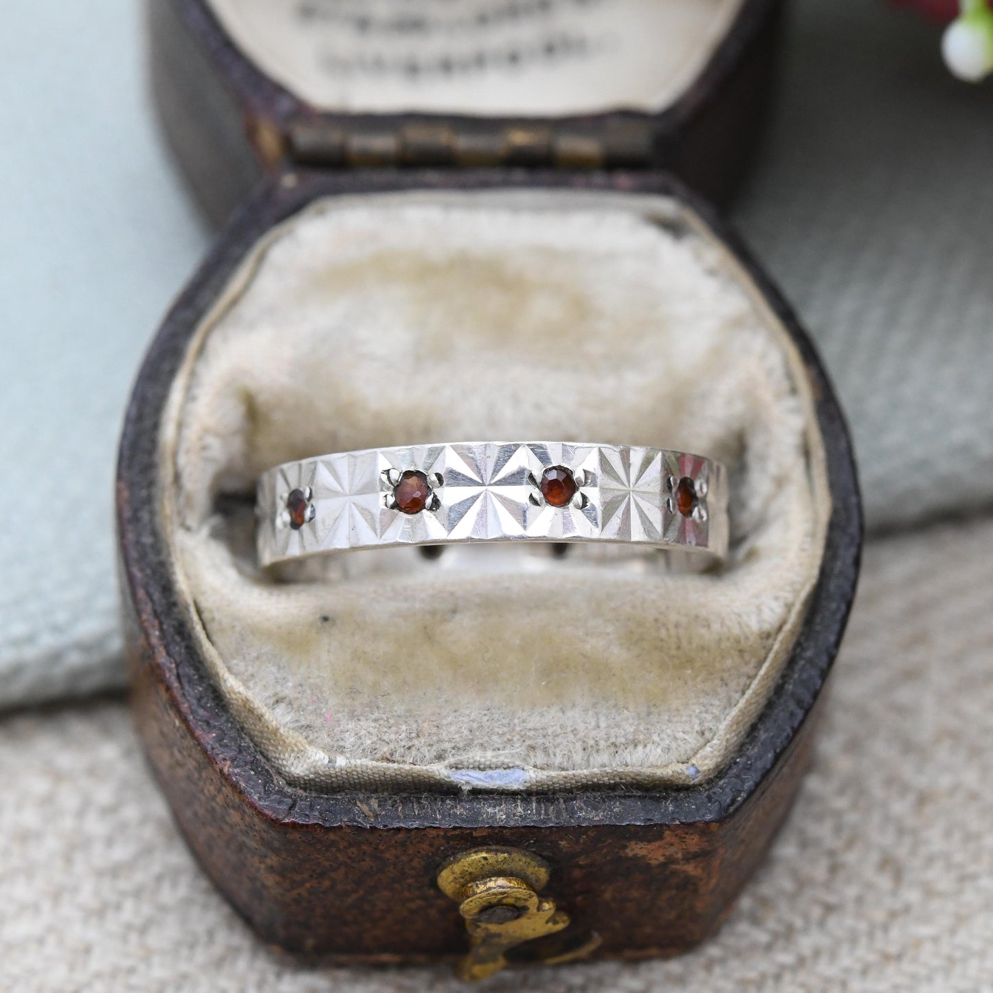 Vintage Sterling Silver Garnet Eternity Band Ring 1980 - Mid-Century Textured Band Stacking Ring | Diamond Cut | UK Size - L 1/2 US Size - 6