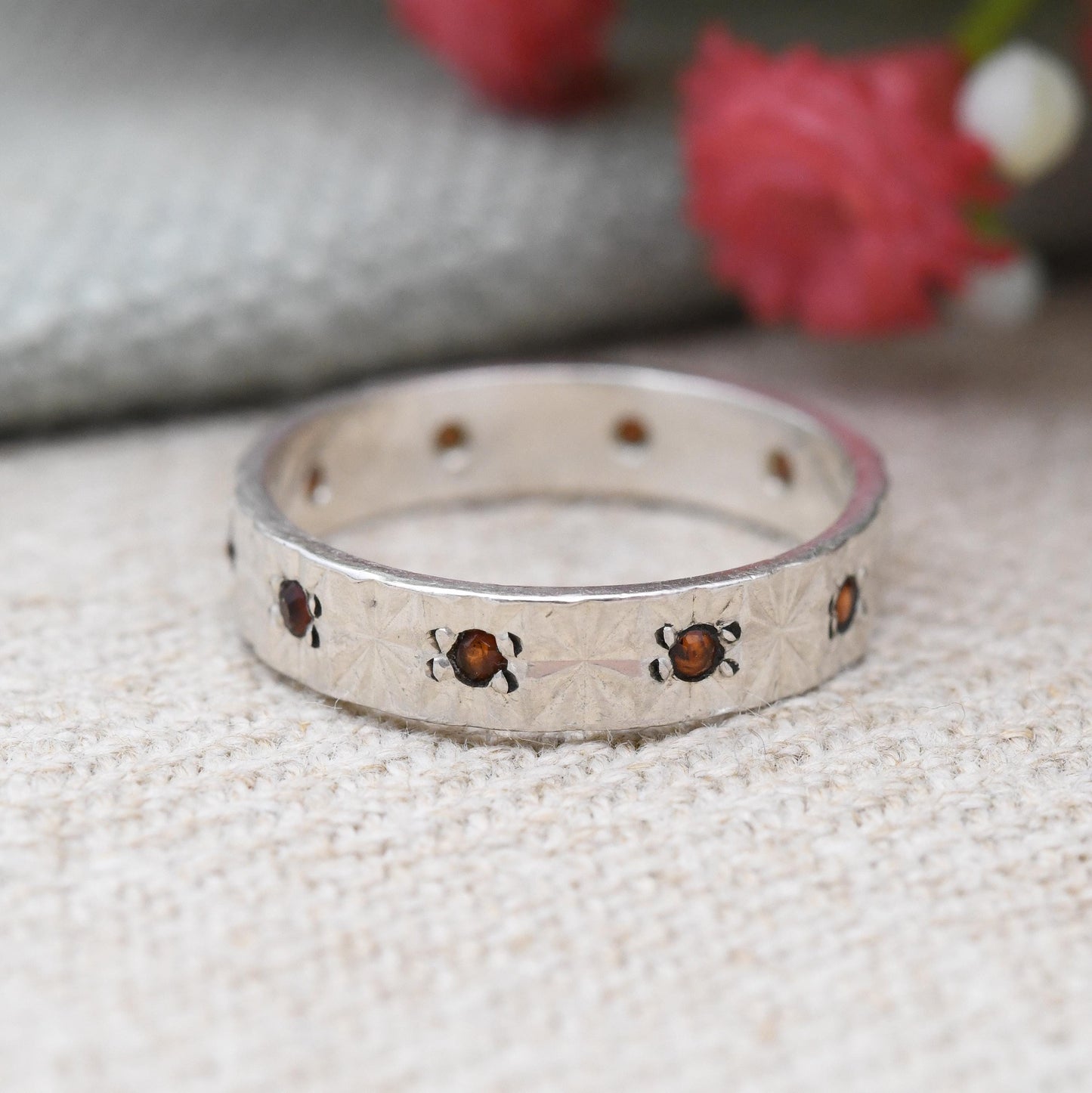 Vintage Sterling Silver Garnet Eternity Band Ring 1980 - Mid-Century Textured Band Stacking Ring | Diamond Cut | UK Size - L 1/2 US Size - 6