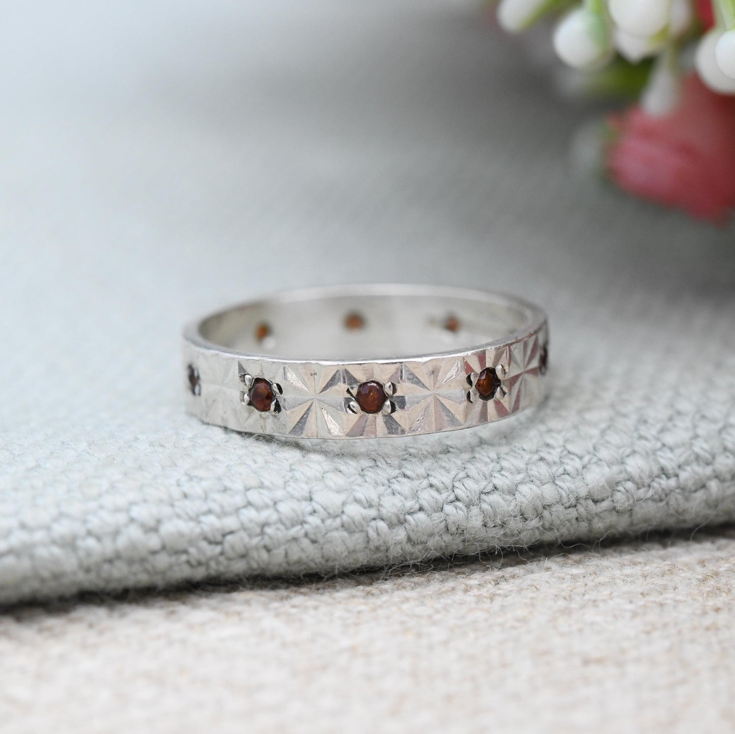 Vintage Sterling Silver Garnet Eternity Band Ring 1980 - Mid-Century Textured Band Stacking Ring | Diamond Cut | UK Size - L 1/2 US Size - 6