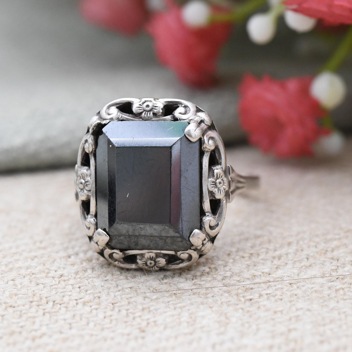 Vintage European Silver Hematite Ring with Floral Surround - Statement Gemstone Cocktail Ring c. 1940s | UK Size - N | US Size - 6 3/4
