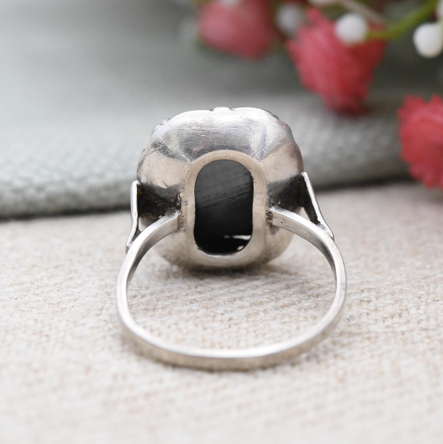 Vintage European Silver Hematite Ring with Floral Surround - Statement Gemstone Cocktail Ring c. 1940s | UK Size - N | US Size - 6 3/4