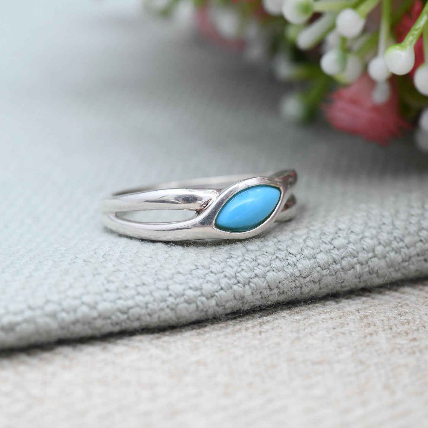 Sterling Silver Turquoise Ring Minimal Twist Design - Contemporary Southwestern Design | Blue Gemstone | UK Size - P | US Size - 7 3/4