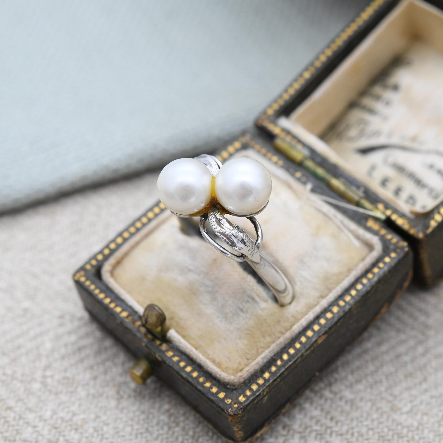 Vintage Silver Toi et Moi Pearl Ring - Large Double White Pearl Bypass Ring | Mid-Century Leaf Texture | UK Size - P | US Size - 7 3/4