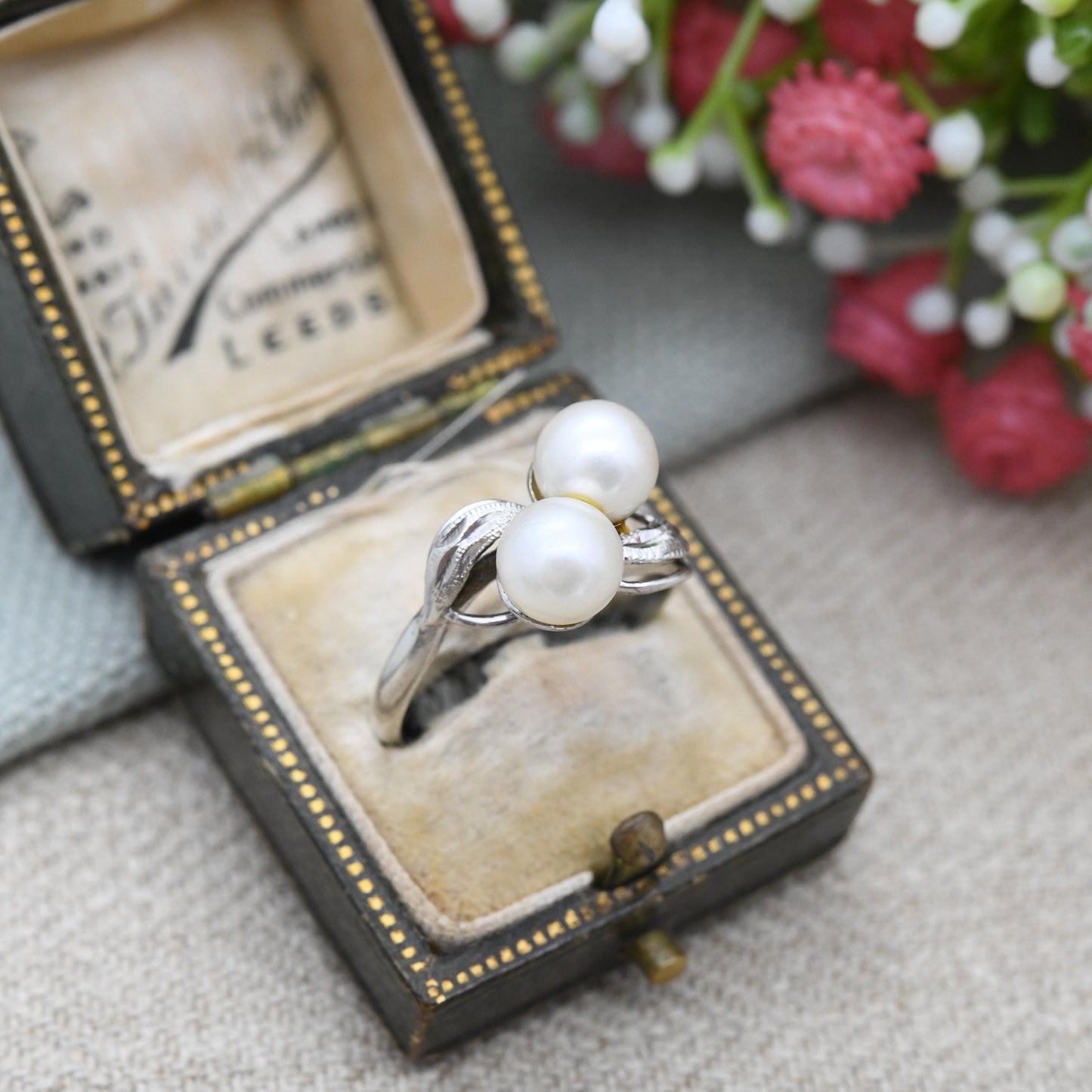 Vintage Silver Toi et Moi Pearl Ring - Large Double White Pearl Bypass Ring | Mid-Century Leaf Texture | UK Size - P | US Size - 7 3/4