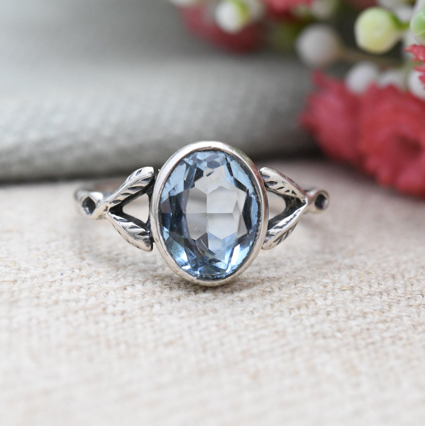Vintage Sterling Silver Ring with Leaf Setting Blue Gemstone - Pretty Mid-Century Gemstone Nature Theme | UK Size - P 1/2 | US Size - 7 3/4