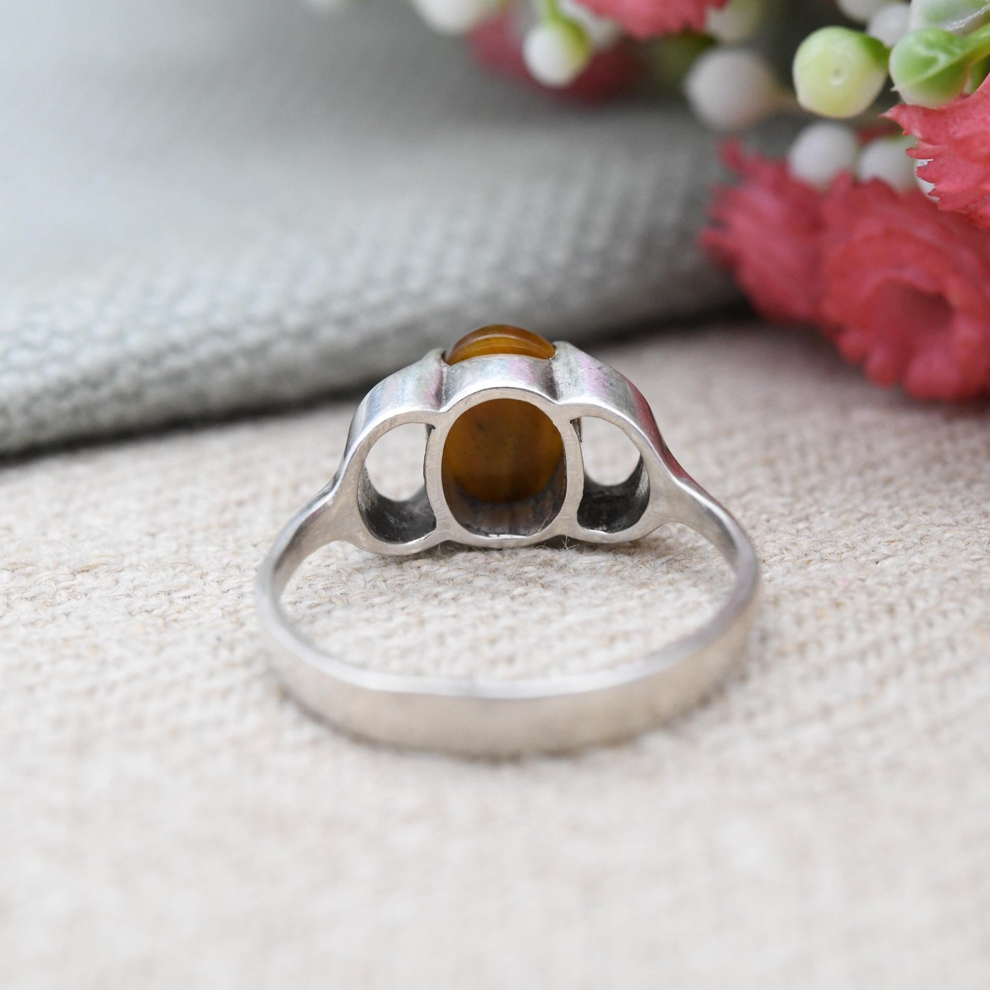 Vintage Sterling Silver Tiger's Eye Ring 1976 Stilwell Engravers - Mid-Century Modernist | Oval Cabochon | UK Size - L | US Size - 5 3/4