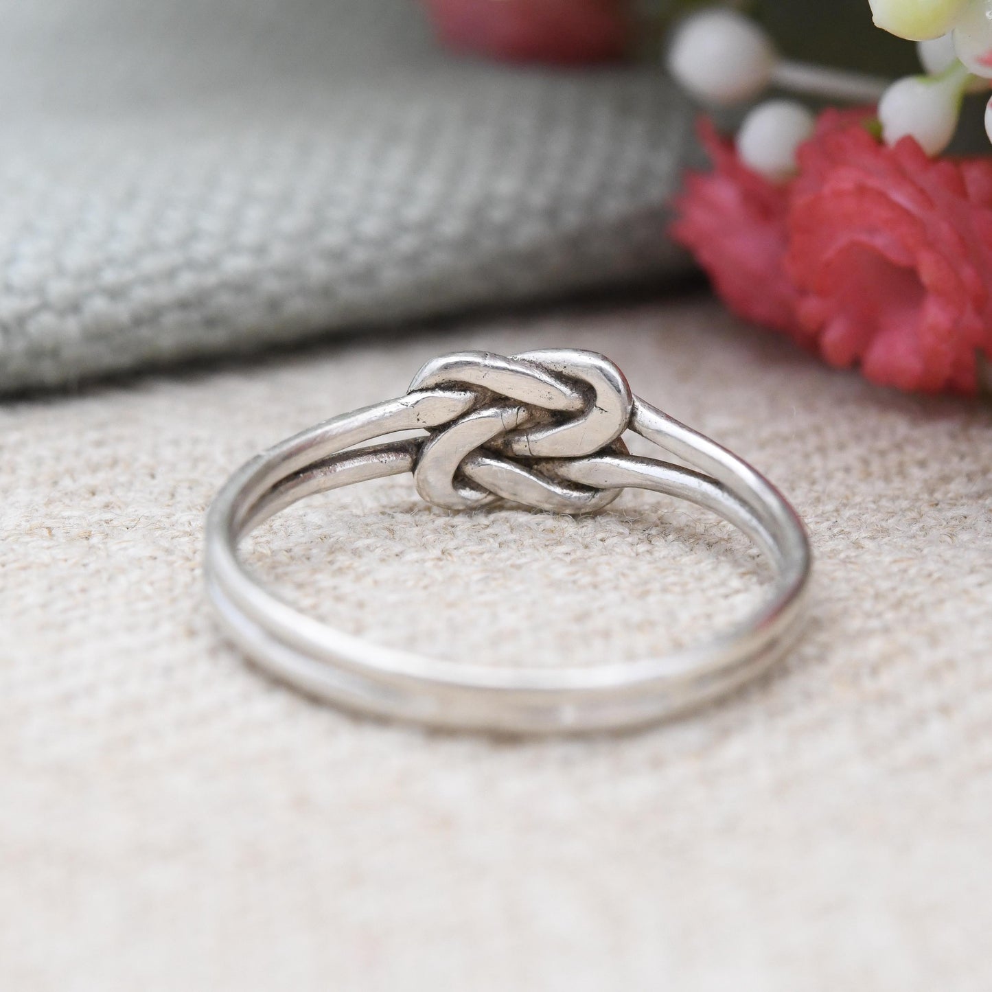 Vintage Sterling Silver Knot Ring - Minimalist Unisex Twisted Band Pretzel Design | UK Size - N | US Size - 6 3/4