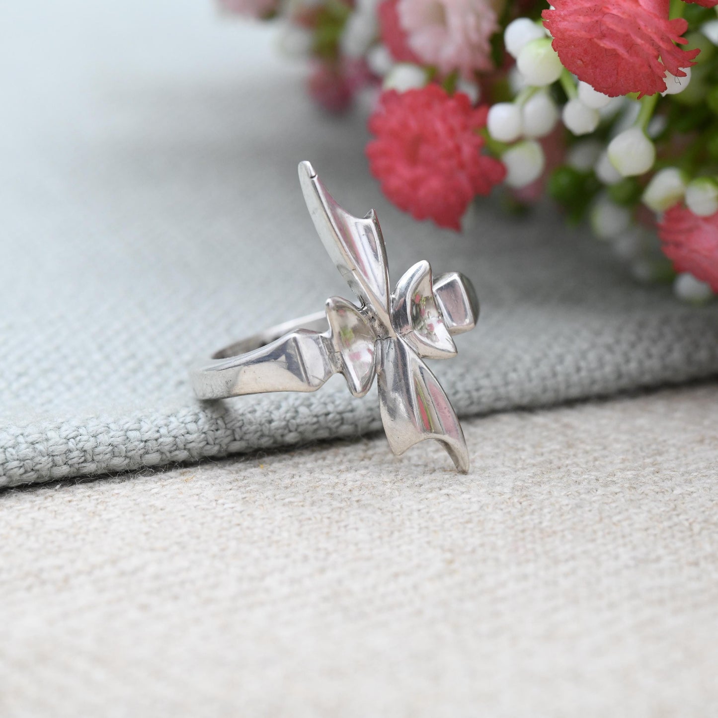 Vintage Sterling Silver Ribbon Cross Ring 1979 - Mid-Century Modernist Silver Jewellery Statement Gift | UK Size - P | US Size - 7 1/2