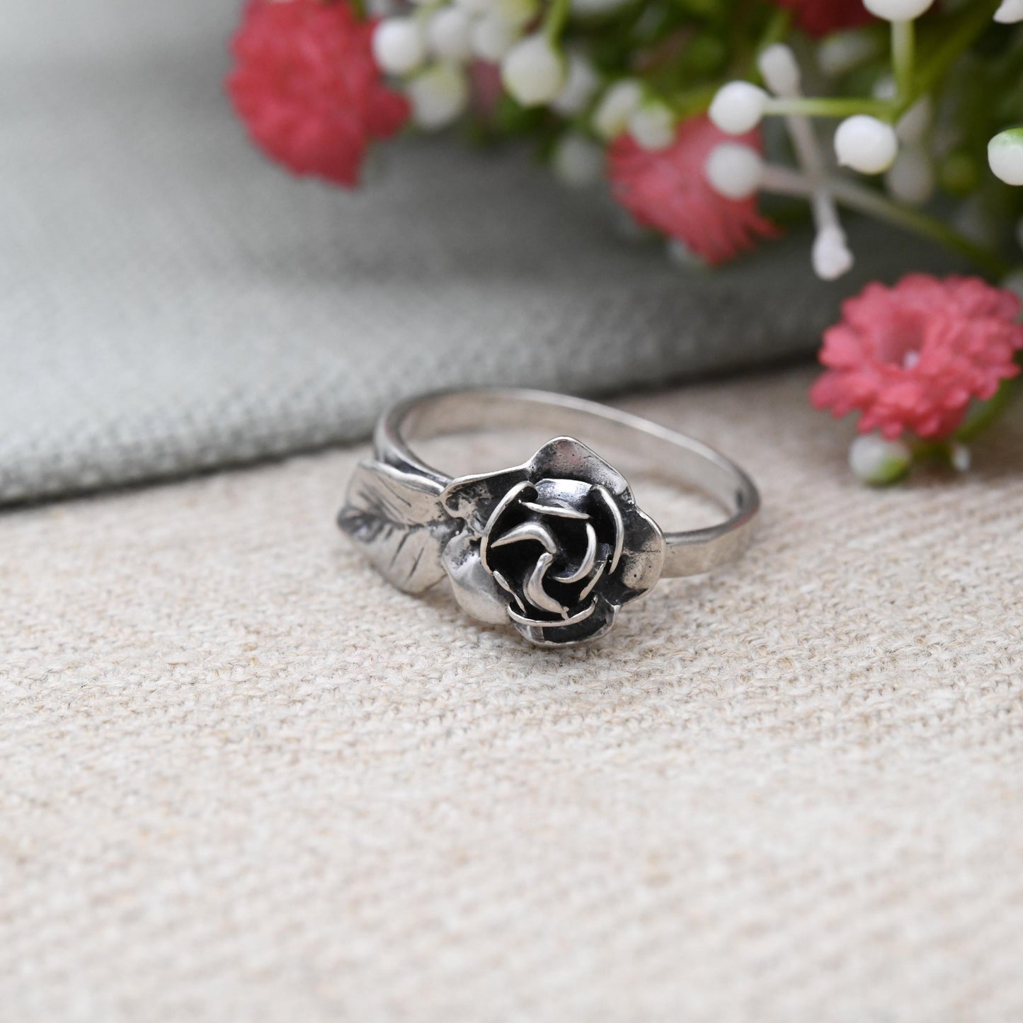Vintage Sterling Silver Rose Ring - Detailed Flower Floral Shape | Pretty Gift for Her | UK Size - O 1/2 | US Size - 7 1/2