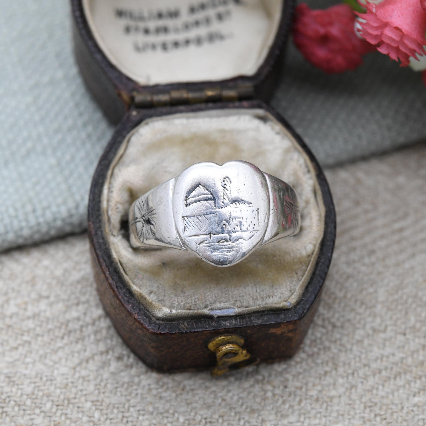 Vintage Silver Heart Signet Ring Desert Scene and Palm Trees - WWII Era Trench Art Military Souvenir Jewellery | UK Size - R US Size - 8 3/4