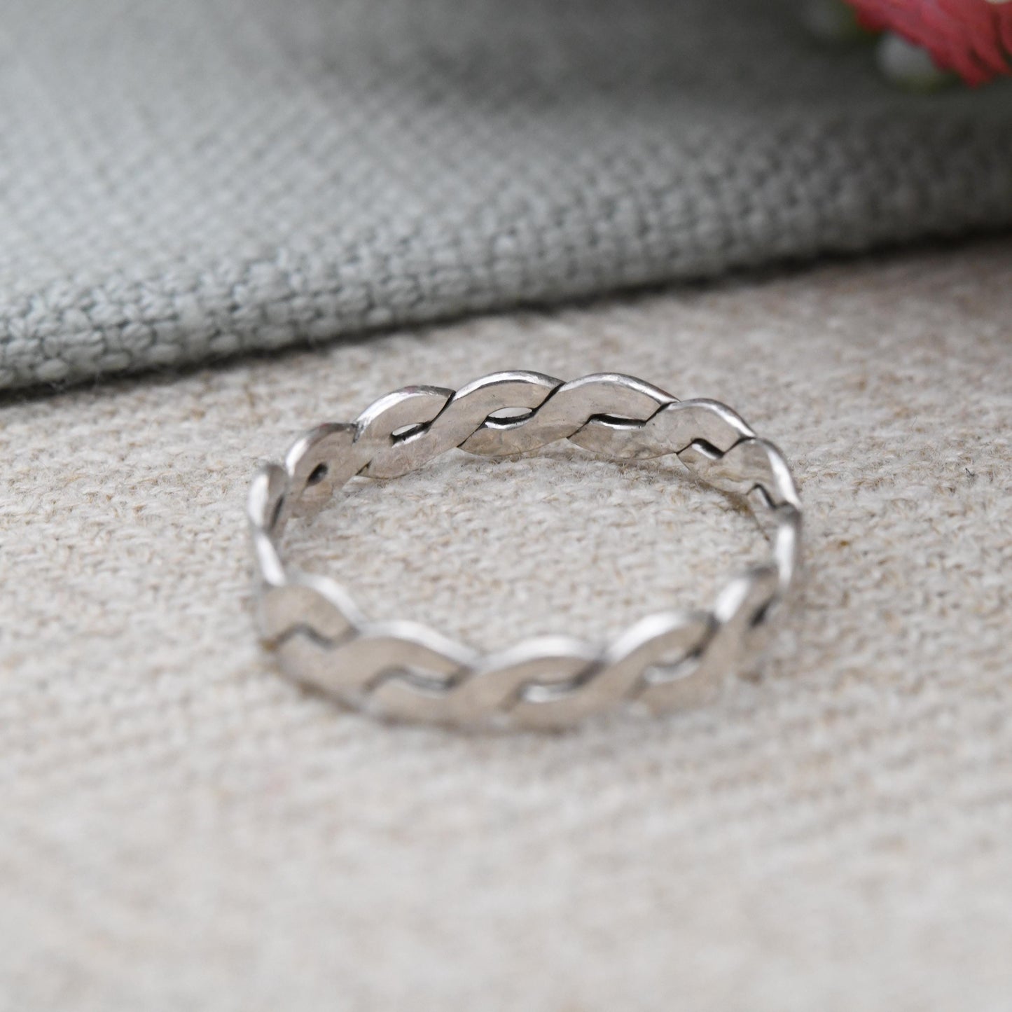 Vintage Silver Plaited Knot Band Ring - Openwork Woven Knotted Band Criss Cross | Unisex Minimalist Jewellery | UK Size - O | US Size - 7