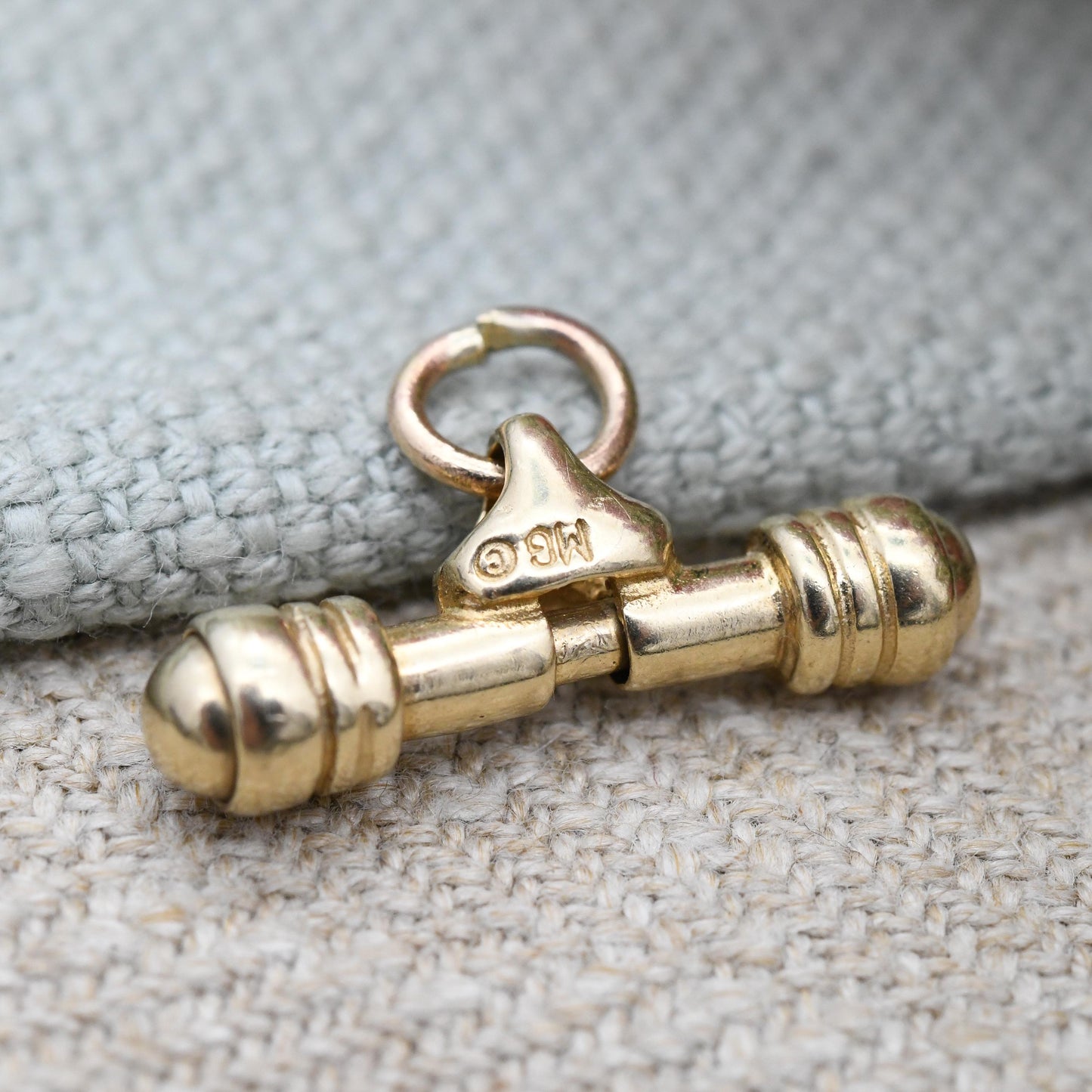 Vintage 9ct Gold T-Bar Pendant with Spring Movement - Chunky Solid Gold Jewellery Gift for Charm Bracelet Pendant Necklace MG