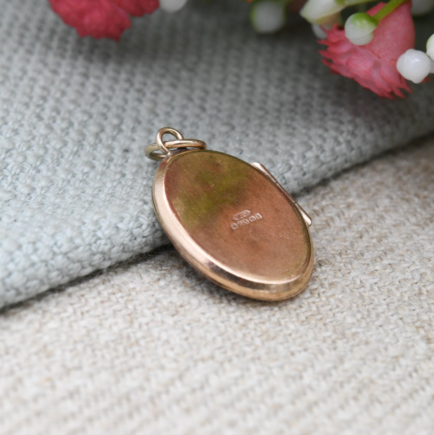 Vintage 9ct Gold Locket Pendant 1991 - Small Oval Locket Charm Pendant | Solid Gold Sentimental Jewellery Gift for Her | UK Hallmarks