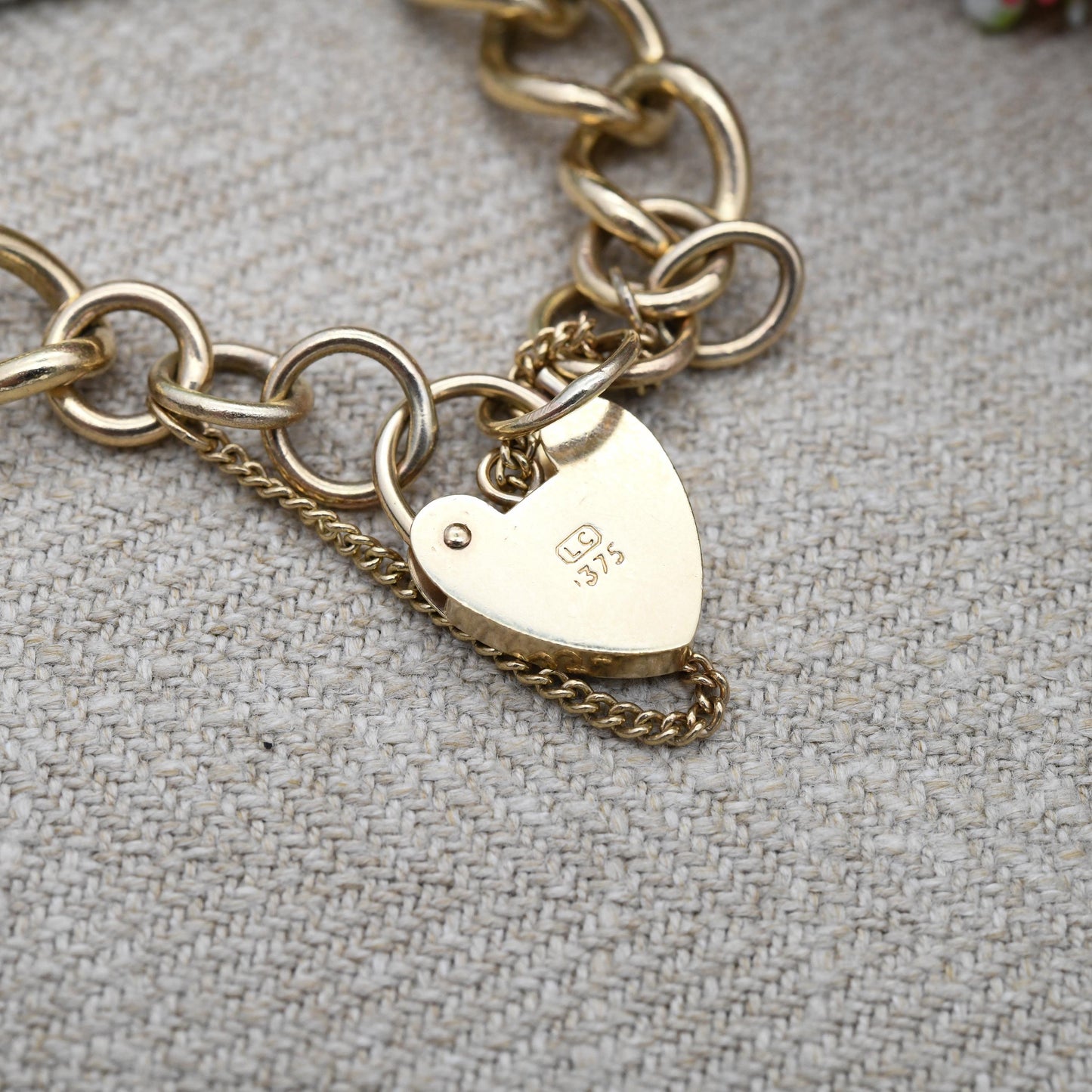 Vintage 9ct Gold Heart Padlock Clasp Curb Link Chain Bracelet with Safety Chain - Empty Charm Bracelet Hallmarked Solid Gold Jewellery Gift