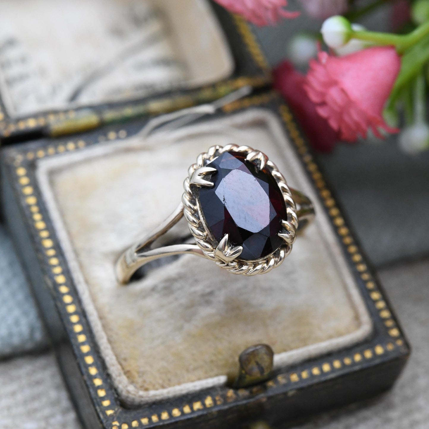 Vintage 9ct Gold Garnet Statement Ring 1975 - January Birthstone Large Stone | Gold Jewellery Rope Twist Bezel | UK Size - Q | US Size - 8