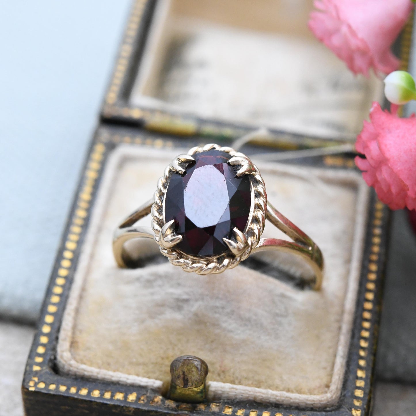 Vintage 9ct Gold Garnet Statement Ring 1975 - January Birthstone Large Stone | Gold Jewellery Rope Twist Bezel | UK Size - Q | US Size - 8