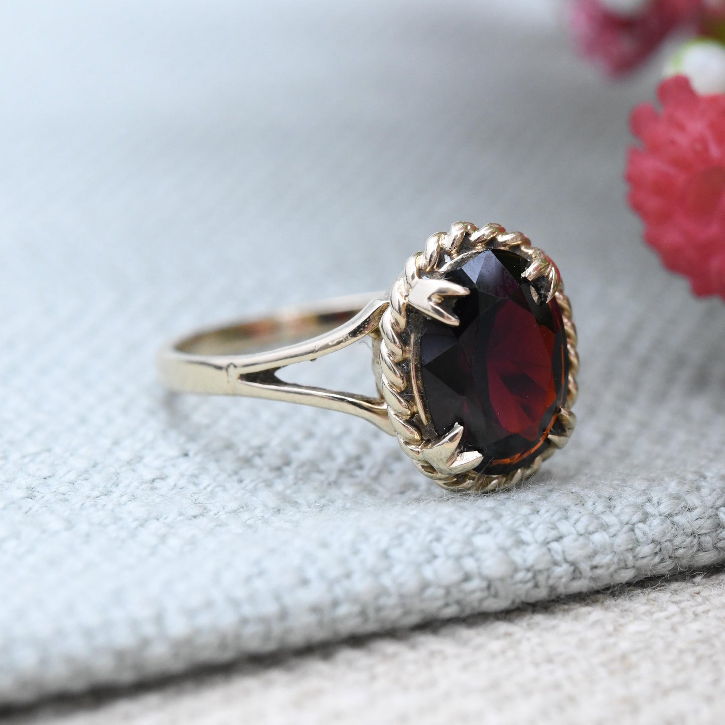 Vintage 9ct Gold Garnet Statement Ring 1975 - January Birthstone Large Stone | Gold Jewellery Rope Twist Bezel | UK Size - Q | US Size - 8