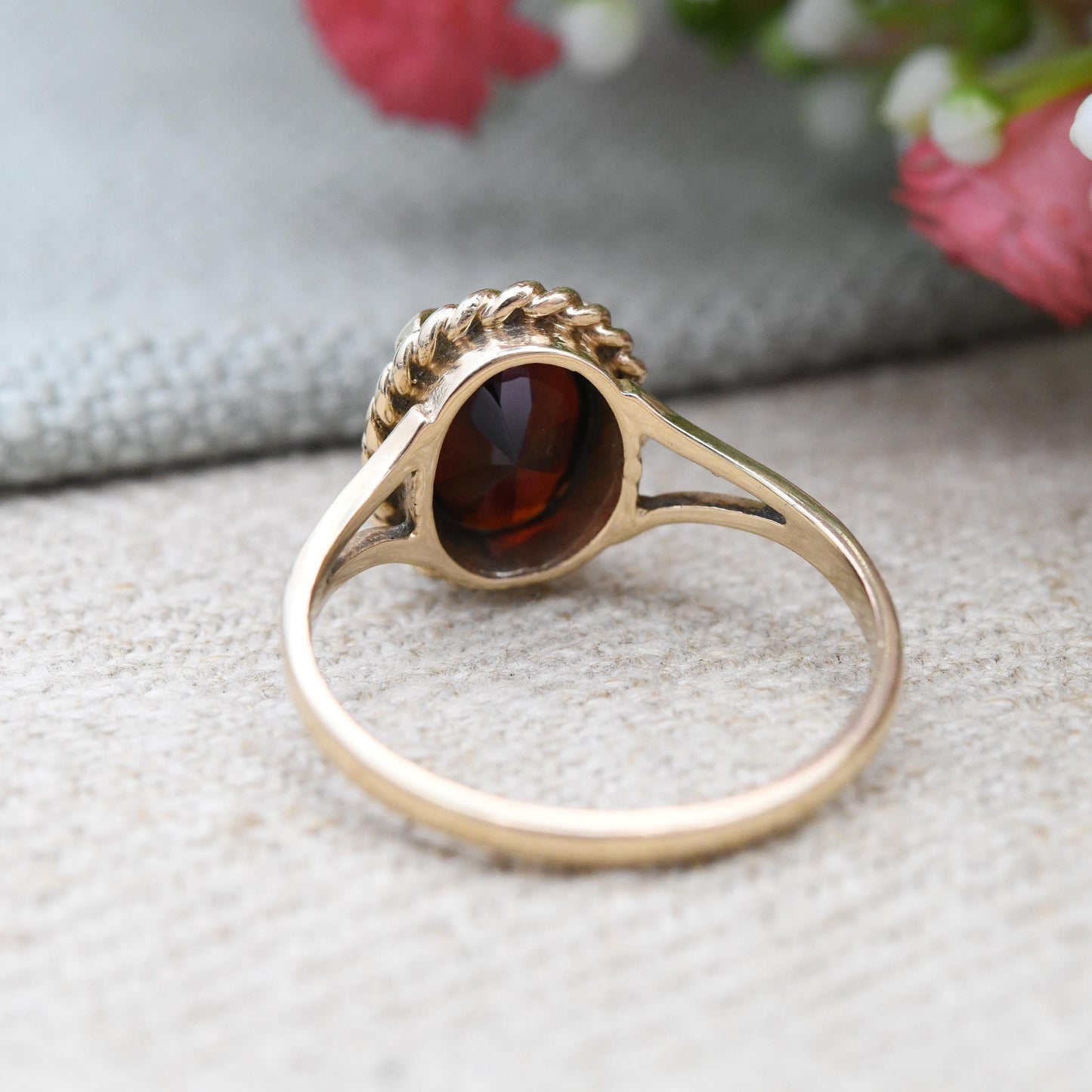Vintage 9ct Gold Garnet Statement Ring 1975 - January Birthstone Large Stone | Gold Jewellery Rope Twist Bezel | UK Size - Q | US Size - 8