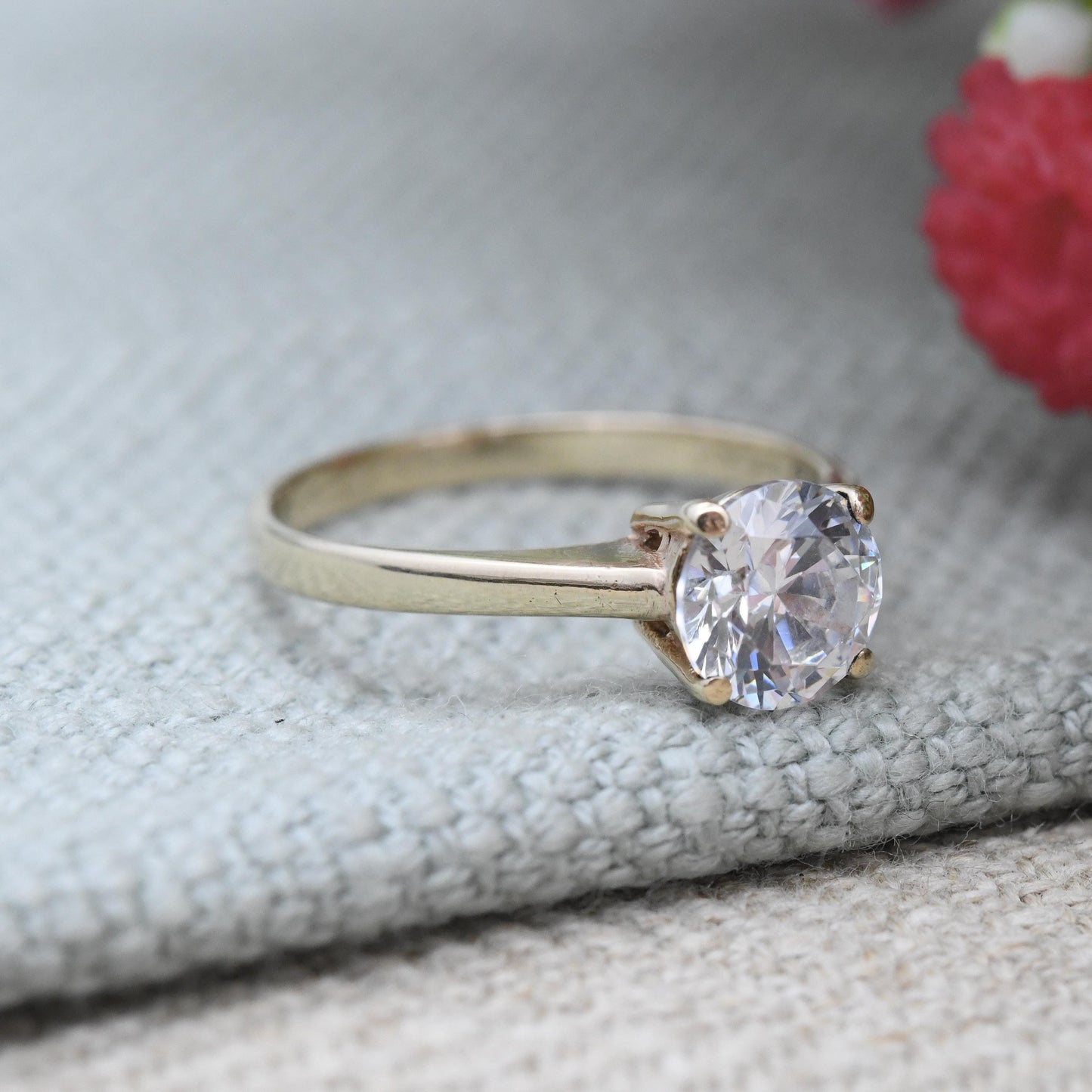 Vintage 9ct Gold CZ Solitaire Ring - Large Sparkly Clear Stone Placeholder Engagement Ring | Cubic Zirconia | UK Size - K | US Size - 5 1/4