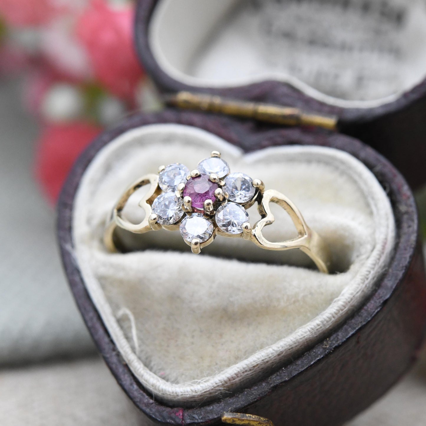 Vintage 9ct Gold Ruby Floral Cluster Ring 1996 - Delicate Cut Out Heart Shoulders Flower Shape Jewellery Gift | UK Size - M US Size - 6 1/4