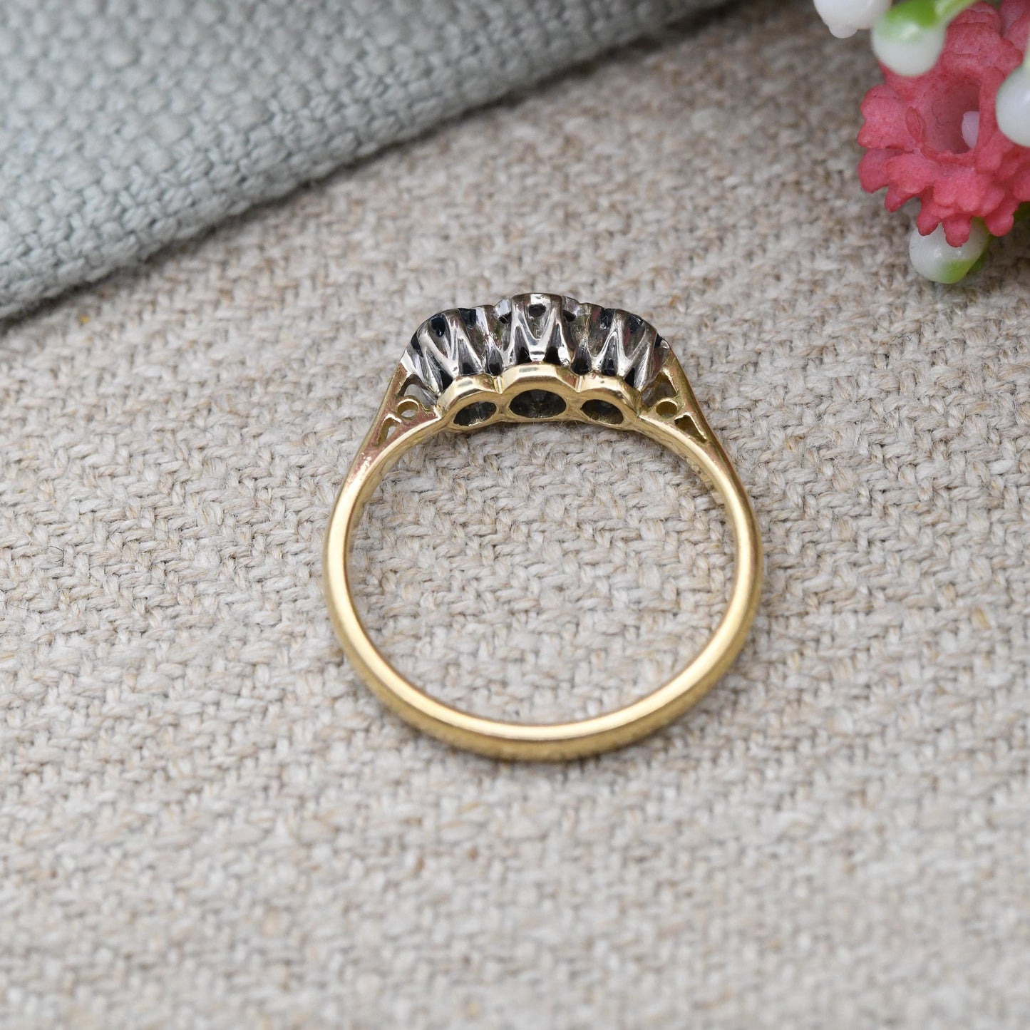 Vintage Diamond and Sapphire Three Stone Ring 18ct Gold and Platinum Trilogy - Blue Engagement Ring | UK Size - I | US Size - 4 1/4