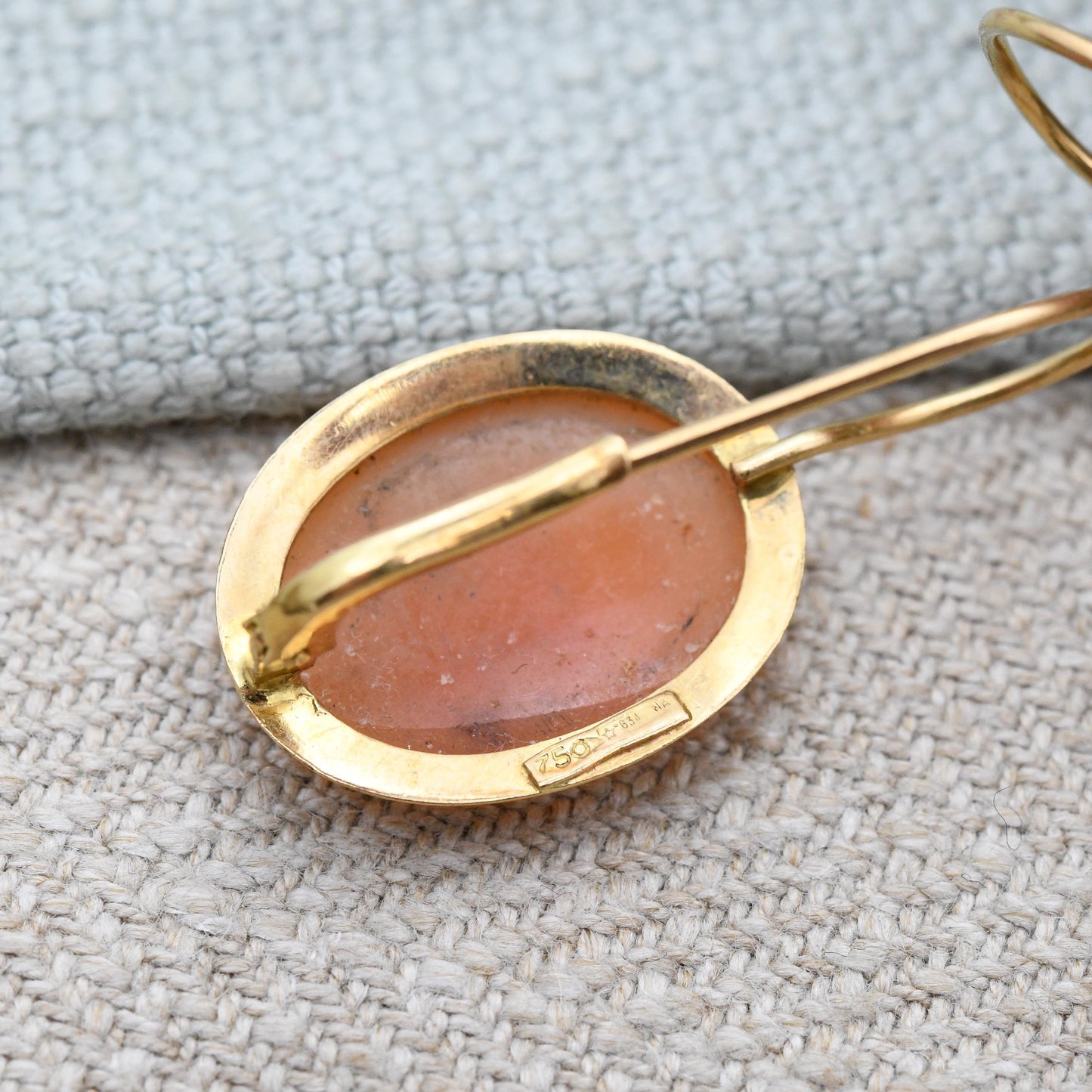 Vintage Italian 18ct Gold Cameo Earrings - Hand Carved Shell Portrait Woman's Profile Bust | Lever Back Hook Closure | 750 Italy Hallmarks