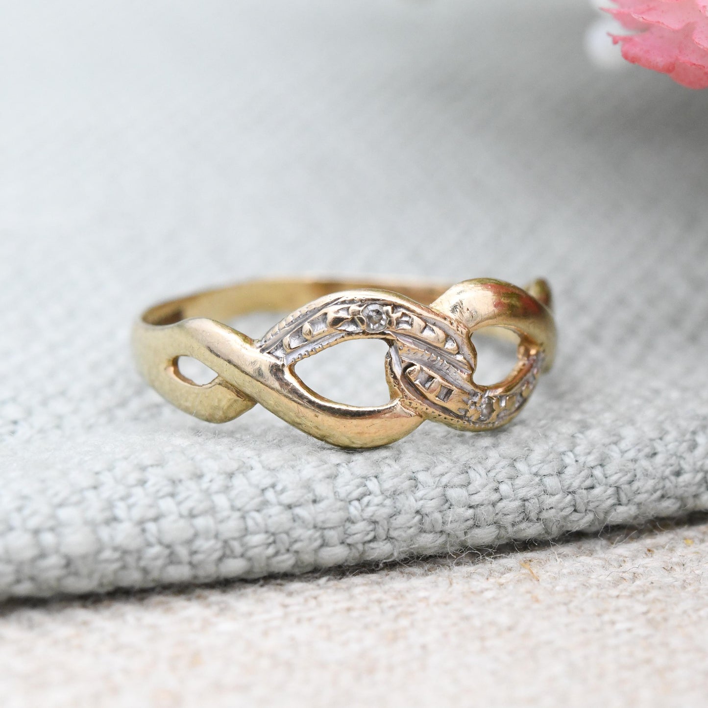 Vintage 9ct Gold Diamond Lovers Knot Ring 1994 - Crossover Knotted Band Pretty Stacking Ring Jewellery Gift | UK Size - N 1/2 | US Size - 7