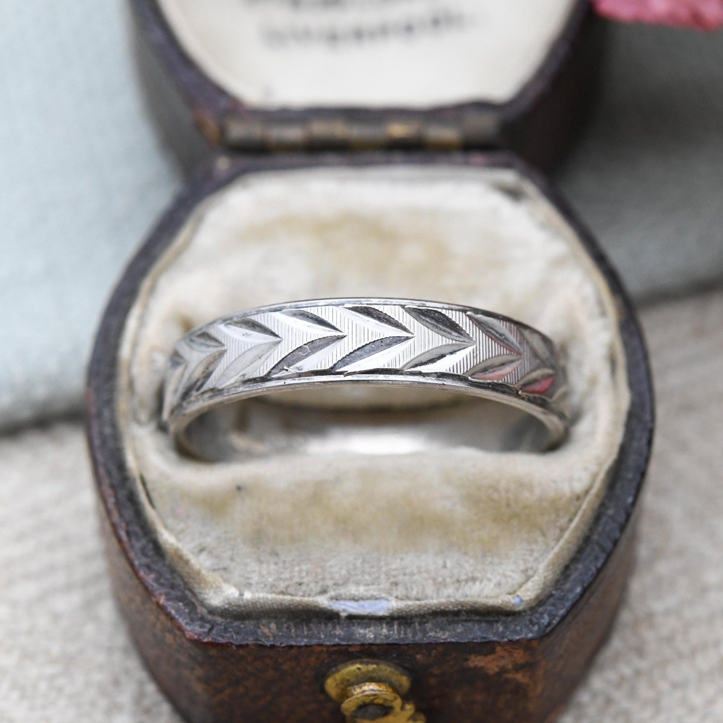 Vintage Italian Sterling Silver Etched Leaf Band Ring - Unisex Men's Stacking Midi Ring | Made in Italy | UK Size - S | US Size - 9 1/4
