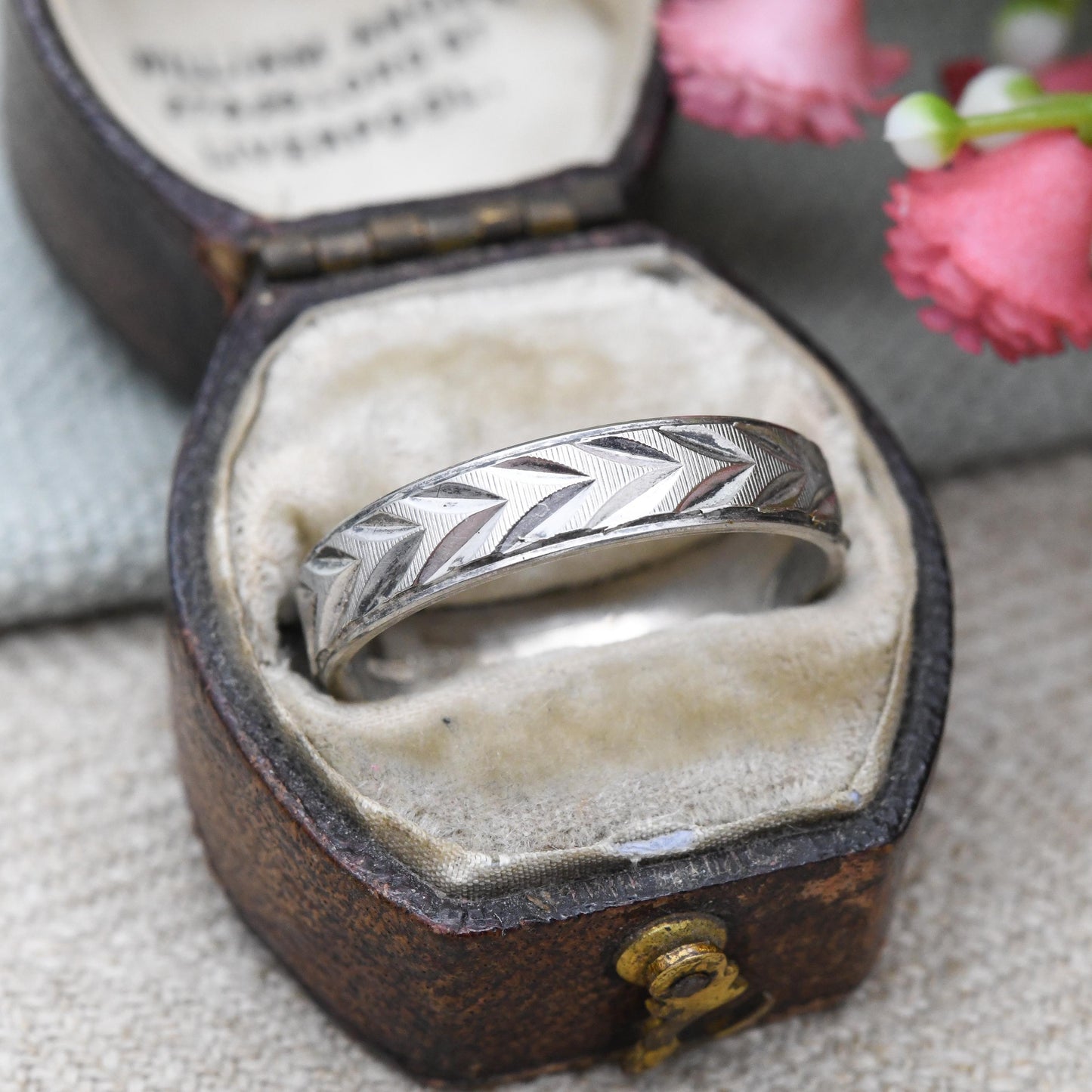 Vintage Italian Sterling Silver Etched Leaf Band Ring - Unisex Men's Stacking Midi Ring | Made in Italy | UK Size - S | US Size - 9 1/4