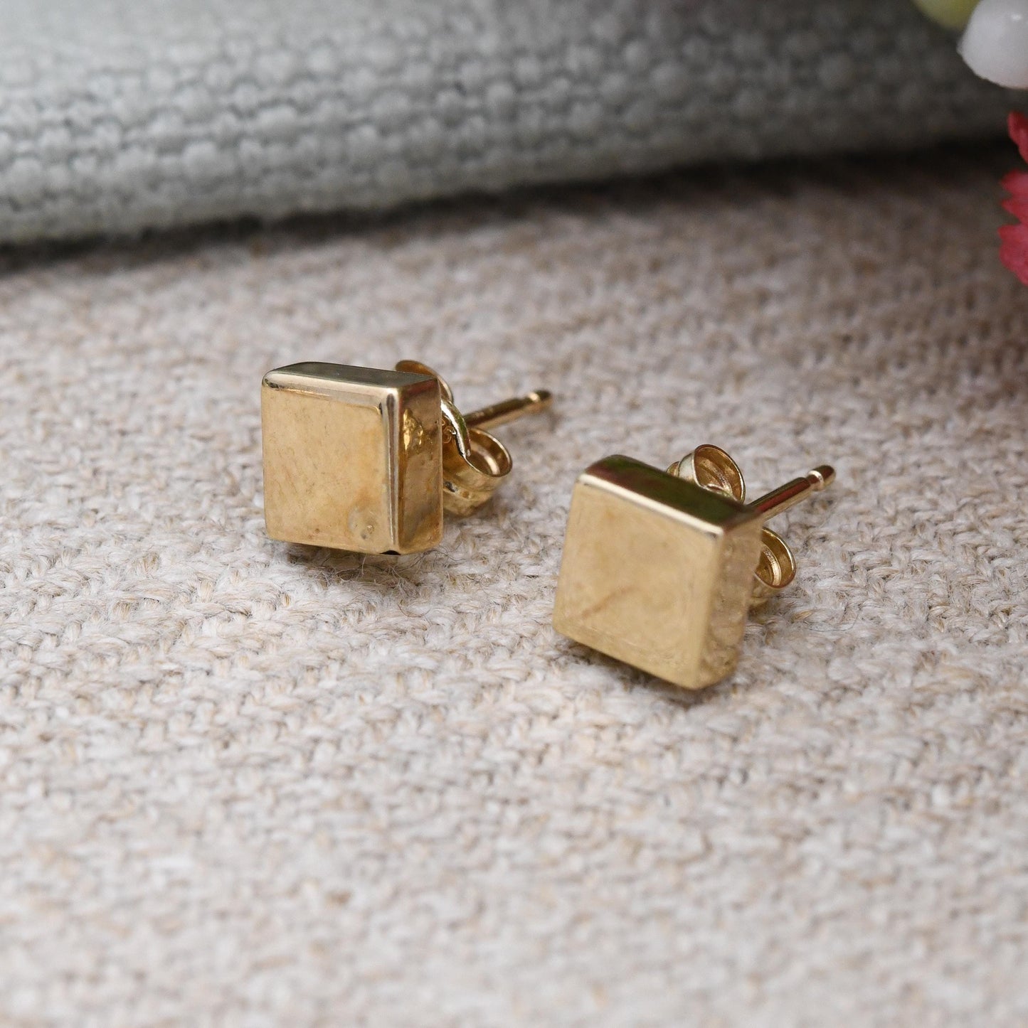 Vintage 9ct Gold Square Stud Earrings - Cube Shape Small Studs | Solid Gold Jewellery Gift for Her Unisex Style | with Butterfly Backs