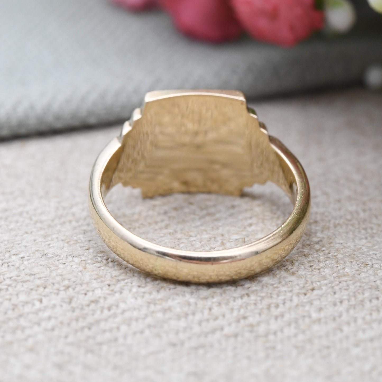 Vintage 9ct Gold Signet Ring 1966 Engraved - Initial Letters JG | Heavy Solid Gold Ring | Gift for Him | UK Size - S 1/2 | US Size - 9 1/2