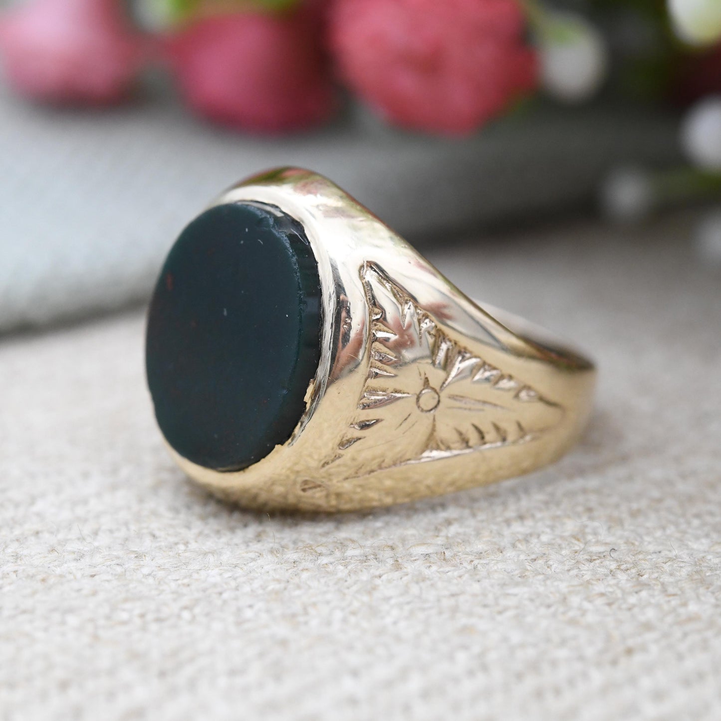 Vintage 9ct Gold Bloodstone Signet Ring 1967 with Flower Shank - Large Green Gemstone Ring Gift for Boyfriend | UK Size - P 1/2 US Size - 8