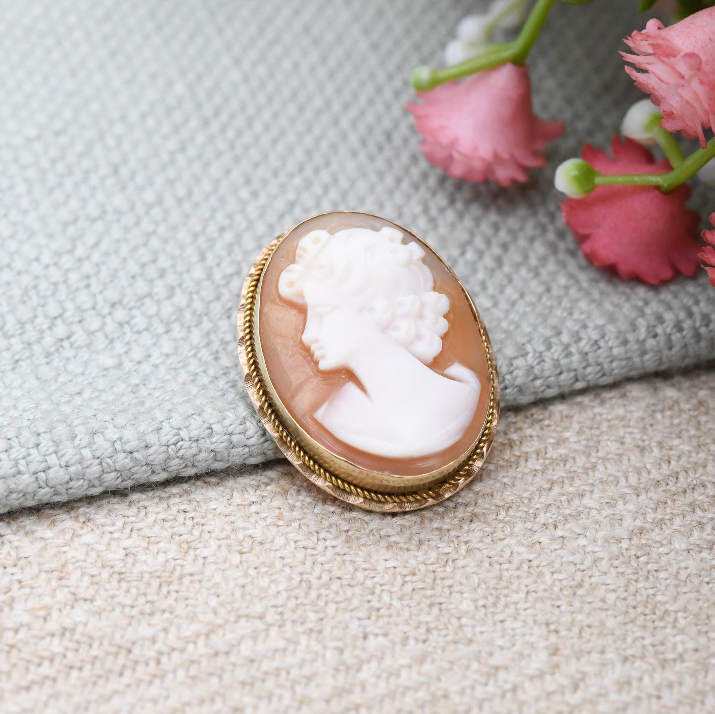 Vintage 9ct Gold Italian Shell Cameo Pendant Brooch - Hand Carved Portrait Woman's Face Bust | Solid Gold Jewellery Pretty Gift for Her