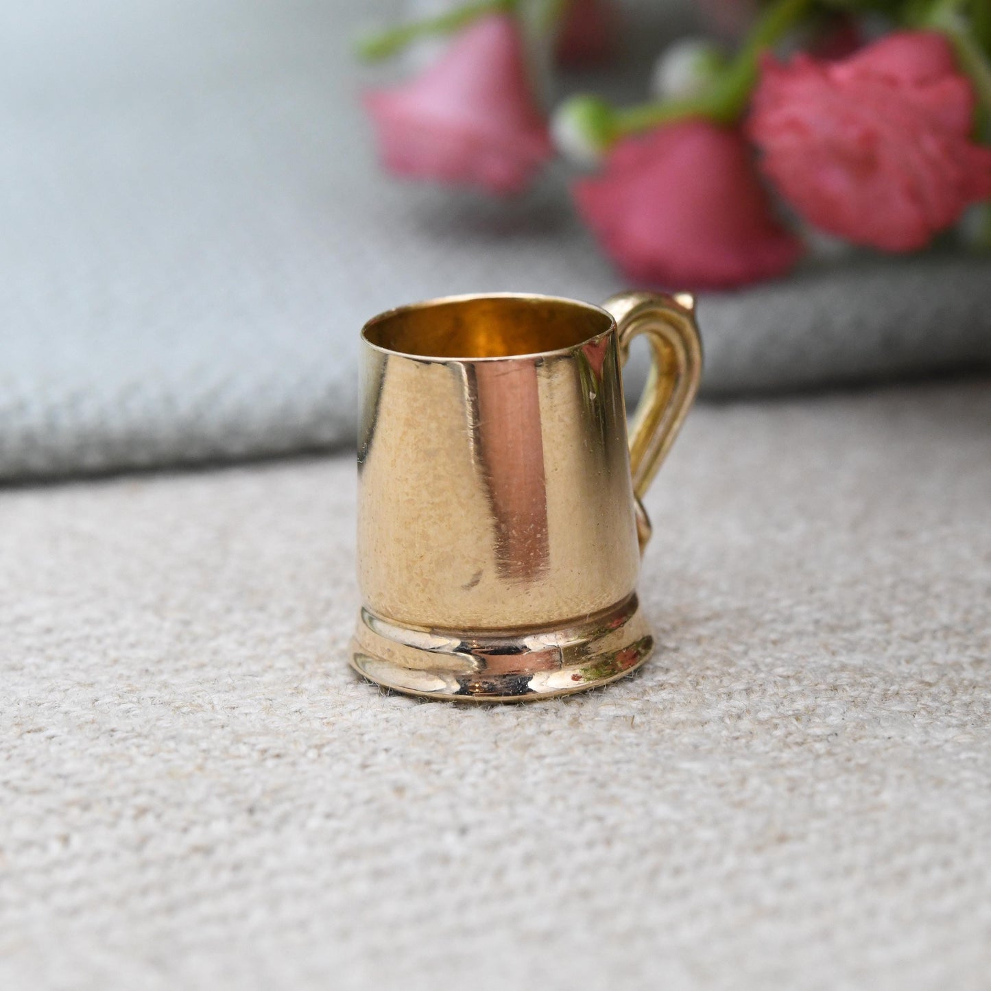 Vintage 9ct Gold Tankard Charm Pendant 1970 - Yellow Gold Beer Stein Drinking Cup | Gift for Charm Bracelet | UK Hallmarks