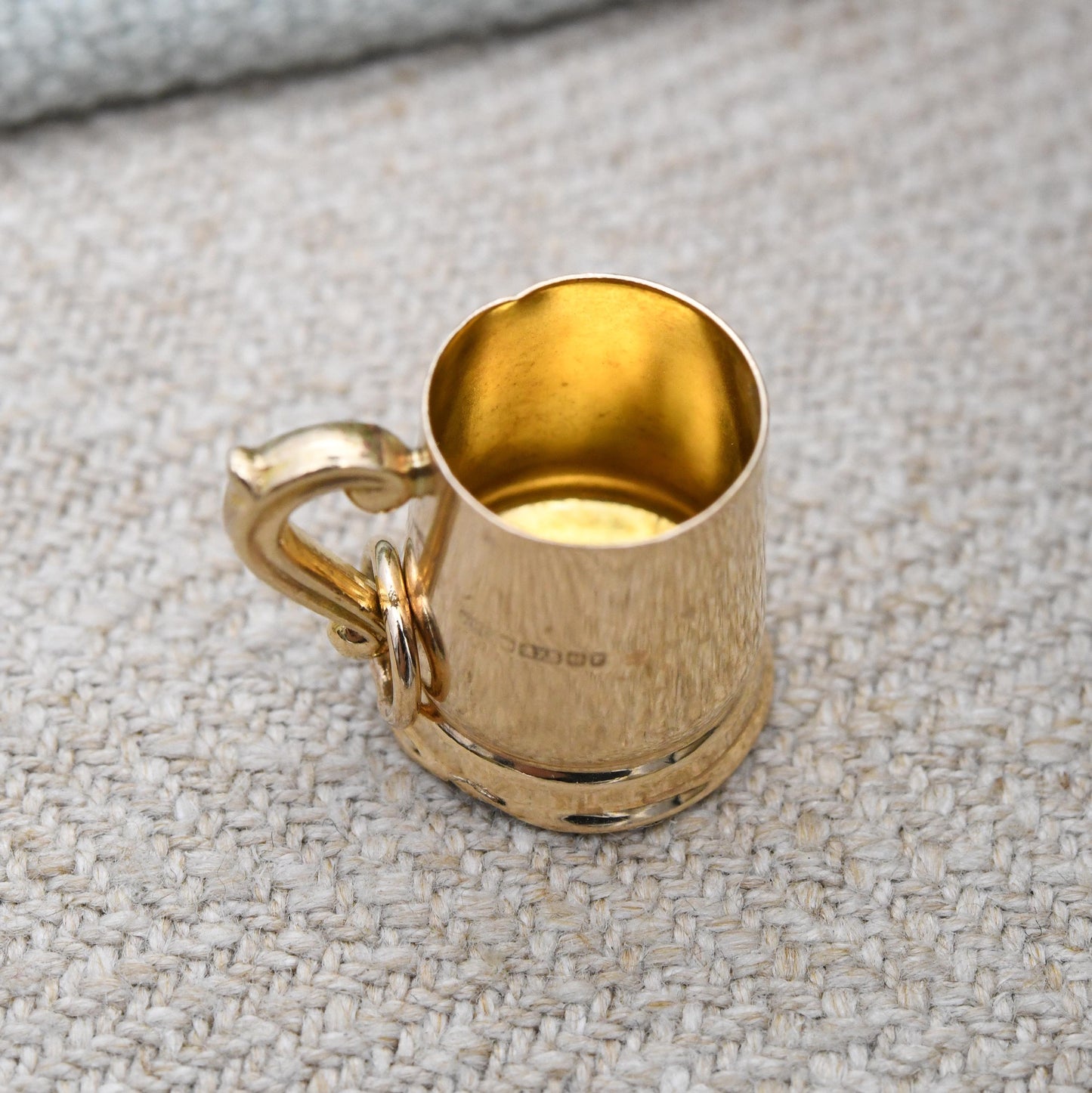 Vintage 9ct Gold Tankard Charm Pendant 1970 - Yellow Gold Beer Stein Drinking Cup | Gift for Charm Bracelet | UK Hallmarks
