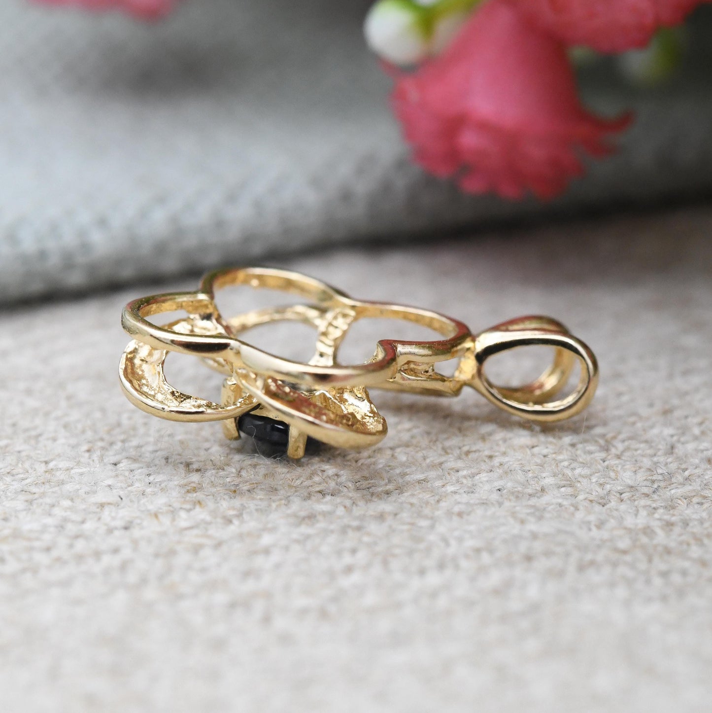 Vintage 14ct Gold Sapphire Flower Pendant - Quatrefoil Cross Shape Solitaire Gemstone | Jewellery Gift for Charm Necklace Stack