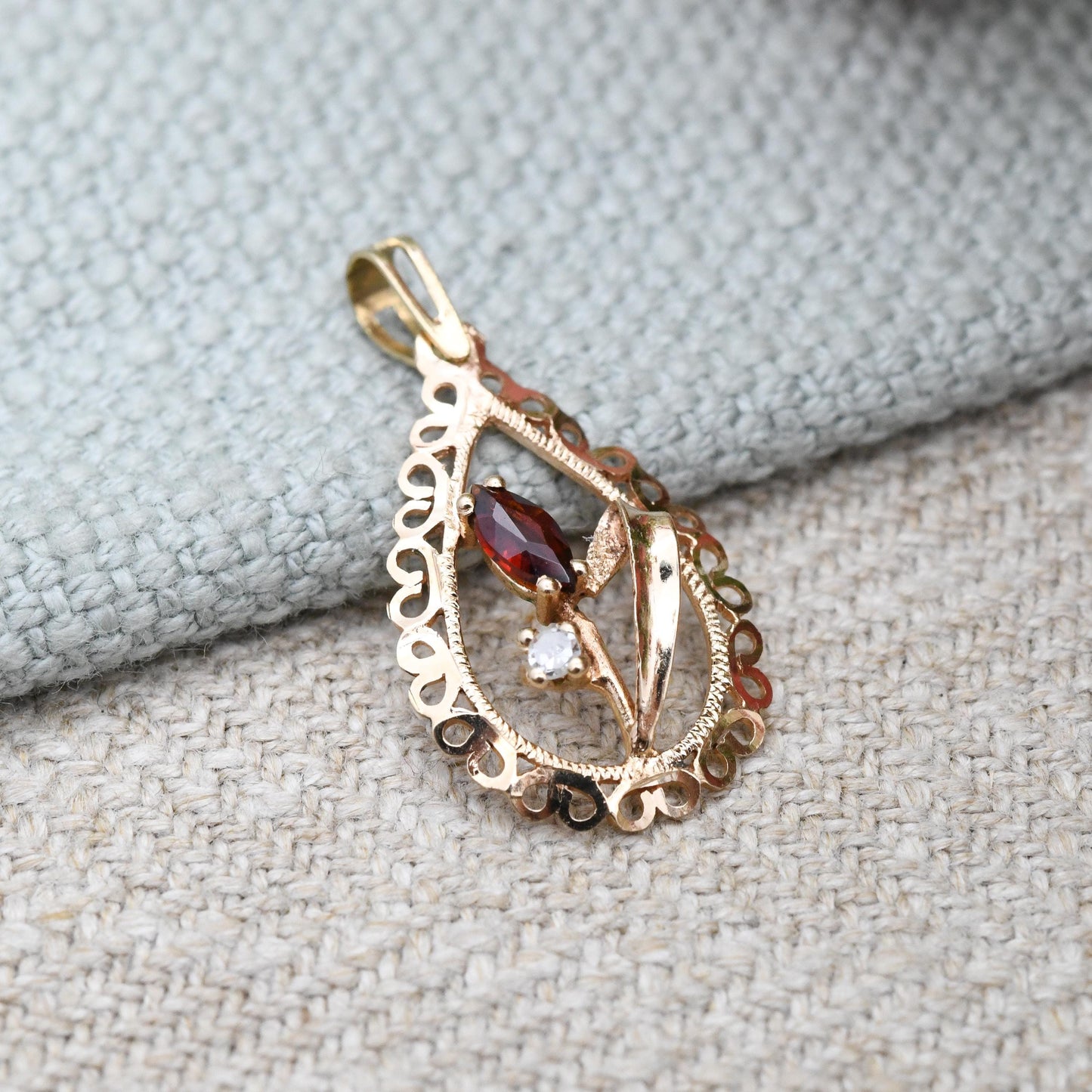 Vintage 9ct Gold Garnet Flower Pendant with White Stone - Marquise Red Stone | Bulrush Tulip | Pretty January Birthstone Jewellery Gift
